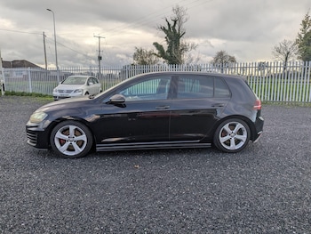Used Volkswagen Golf 2015 for sale - 76953891: Photo