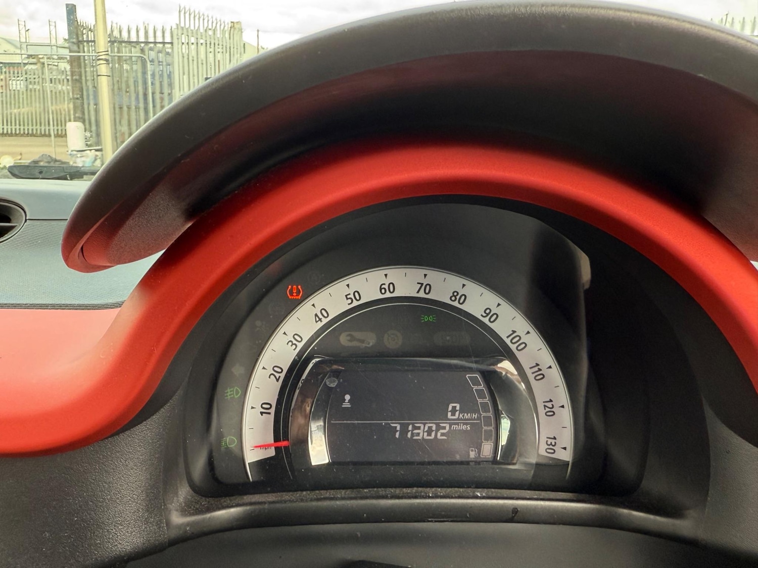 Used Renault Twingo 2014 for sale - 76953835: Photo 11