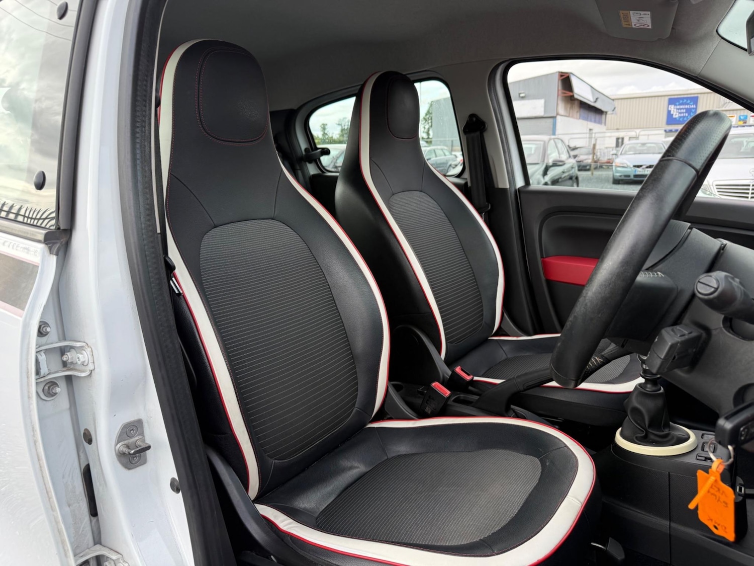 Used Renault Twingo 2014 for sale - 76953835: Photo 7