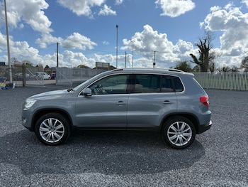 Used Volkswagen Tiguan 2009 for sale - 75632531: Photo