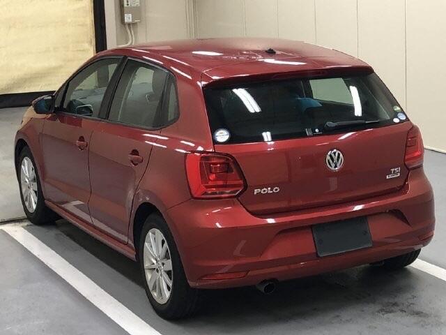 Used Volkswagen Polo 2015 for sale - 76953860: Photo 2