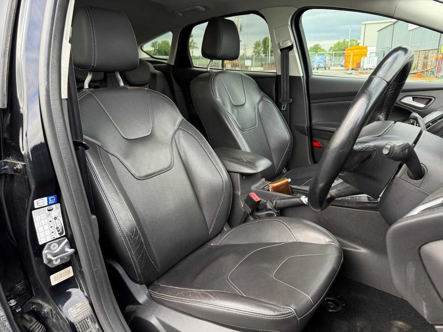 Used Ford Focus 2015 for sale - 76953831: Photo 11