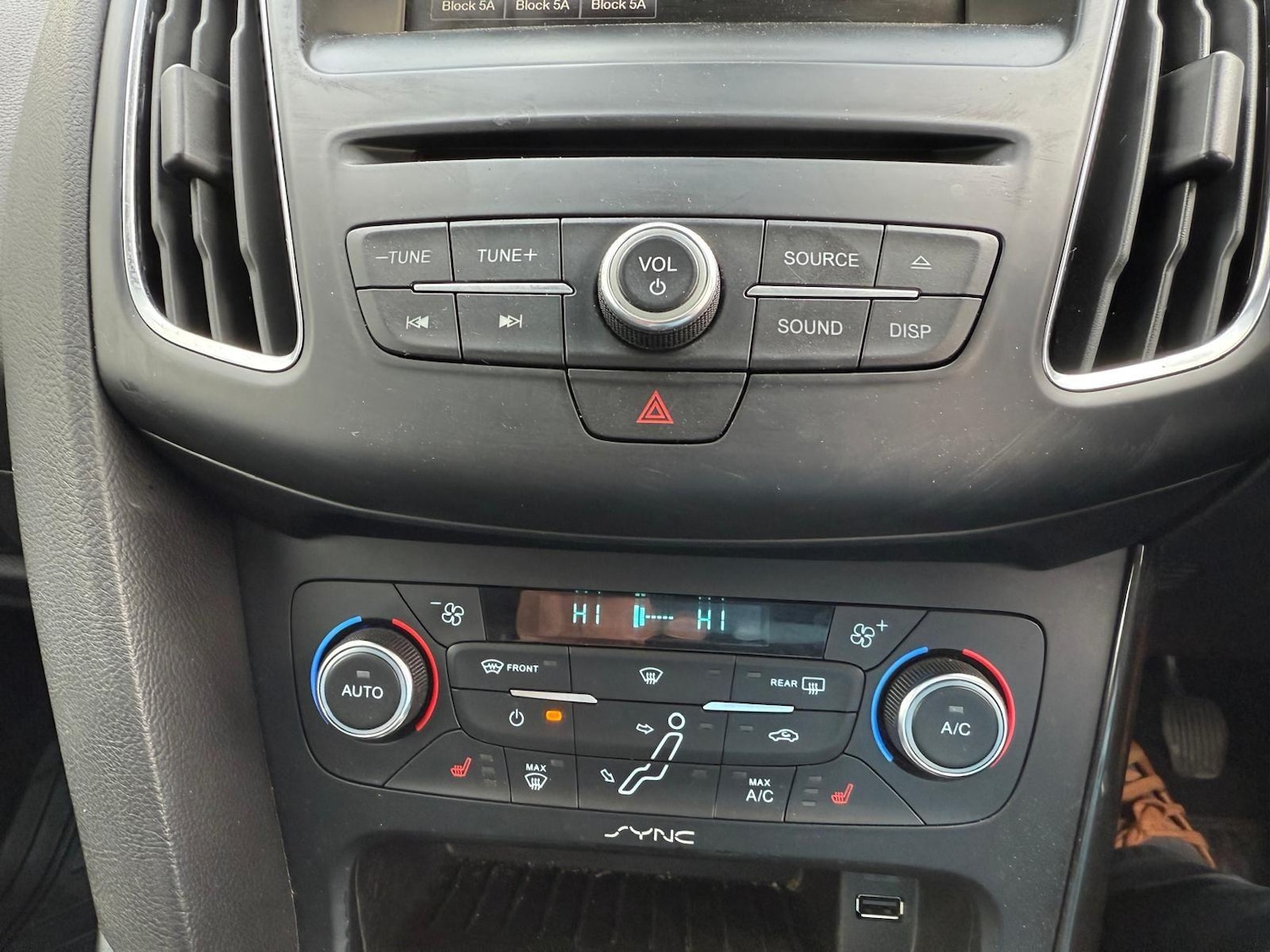 Used Ford Focus 2015 for sale - 76953831: Photo 15