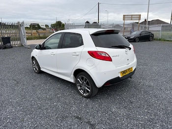 Used Mazda Mazda2 2015 for sale - 76953861: Photo