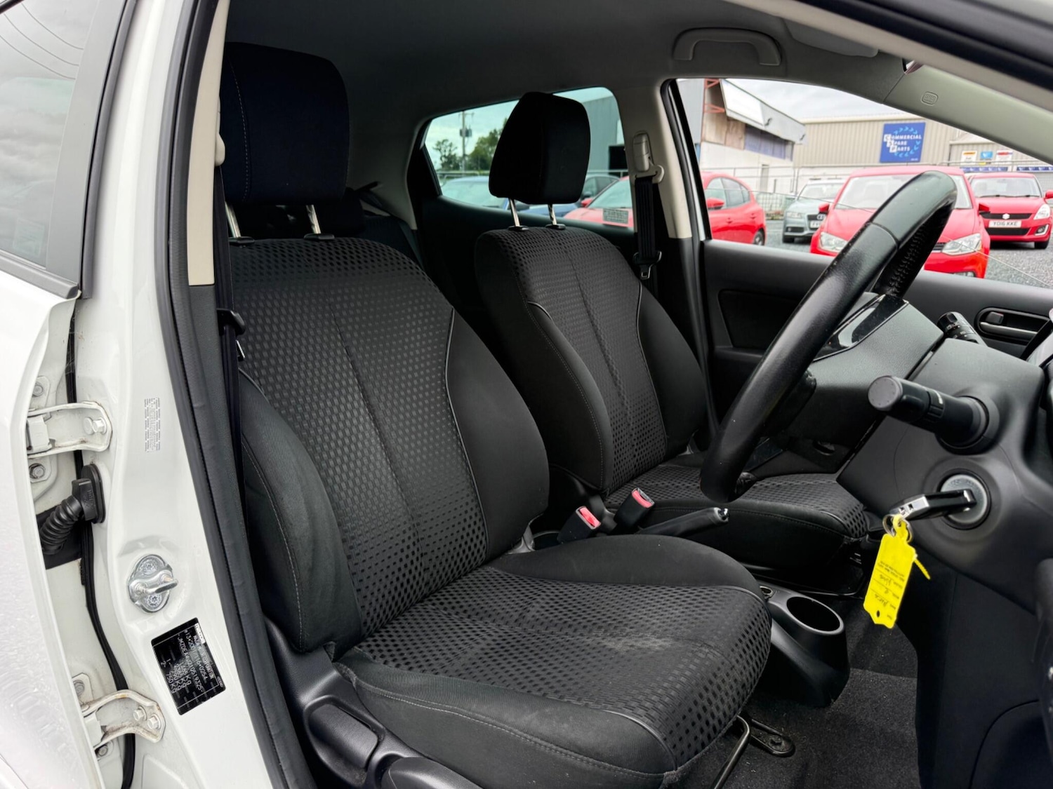 Used Mazda Mazda2 2015 for sale - 76953861: Photo 8