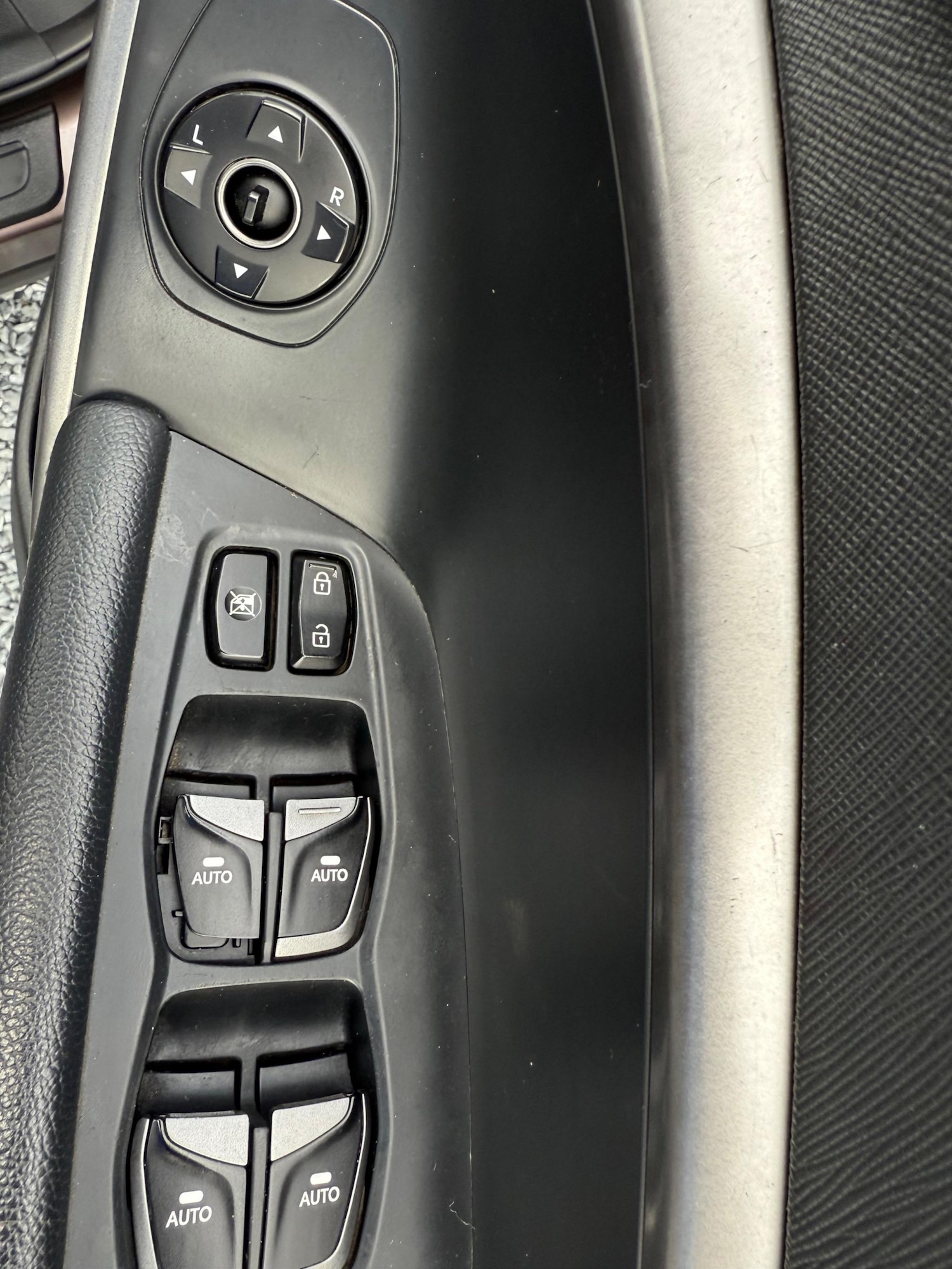 Used Hyundai Santa Fe 2013 for sale - 76953840: Photo 16