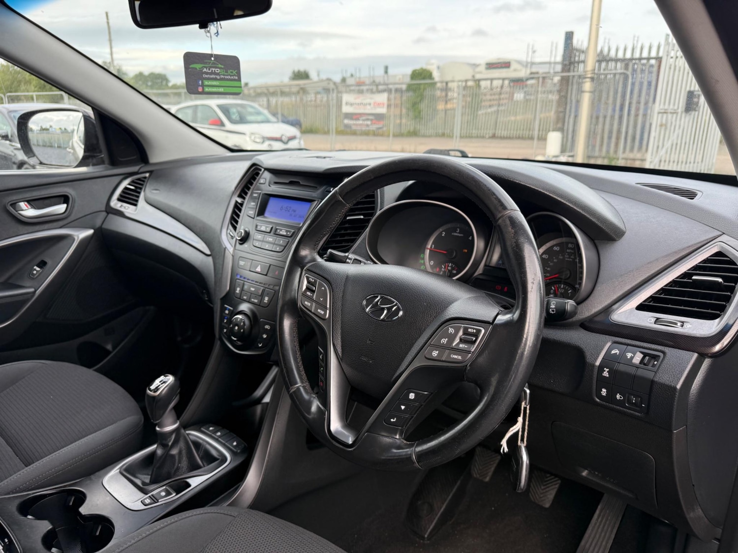 Used Hyundai Santa Fe 2013 for sale - 76953840: Photo 9