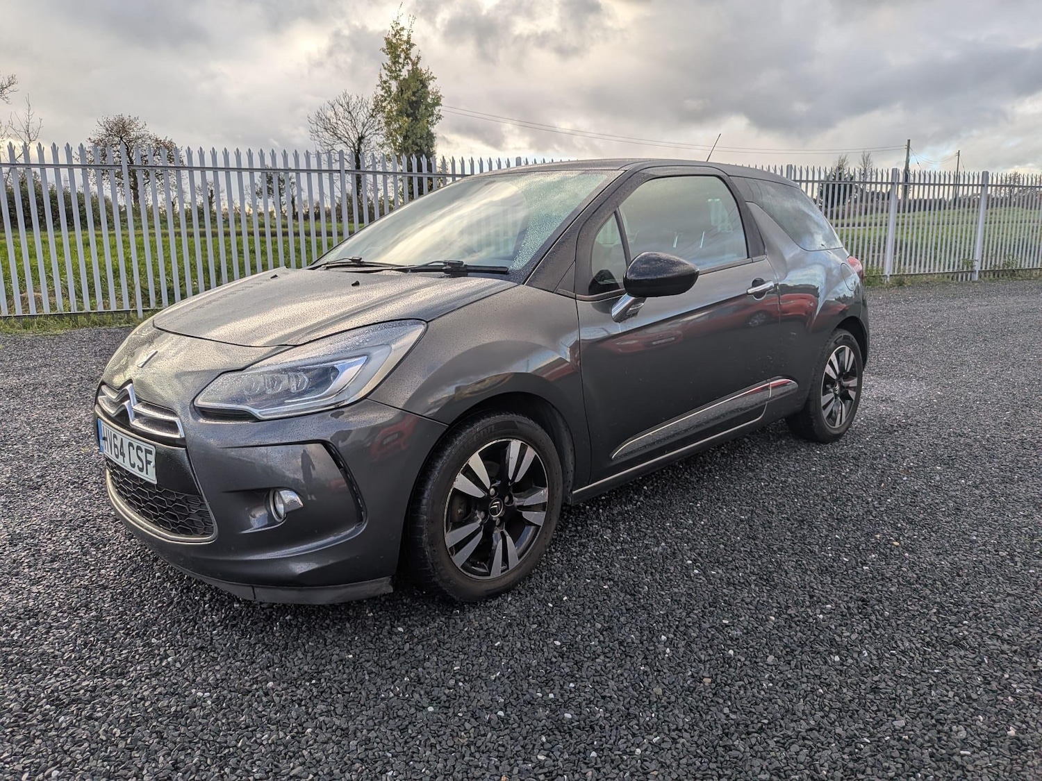 Used Citroen DS3 2014 for sale - 76953880: Photo 3