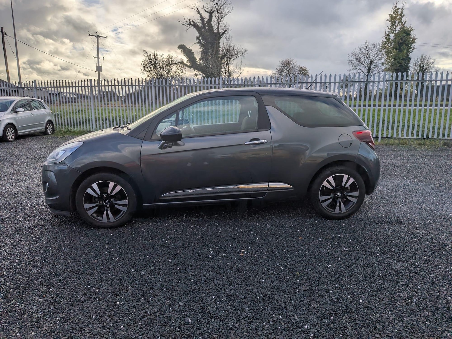 Used Citroen DS3 2014 for sale - 76953880: Photo 4