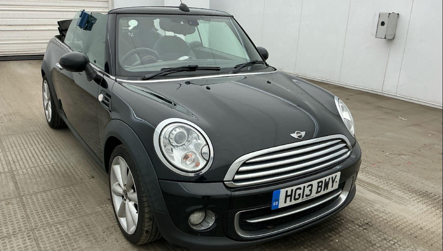 Used MINI Convertible 2013 for sale - 77013975: Photo 3