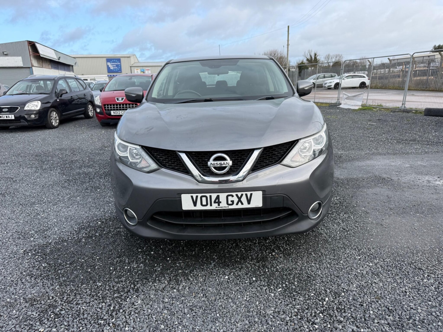 Used Nissan Qashqai 2015 for sale - 77539924: Photo 2