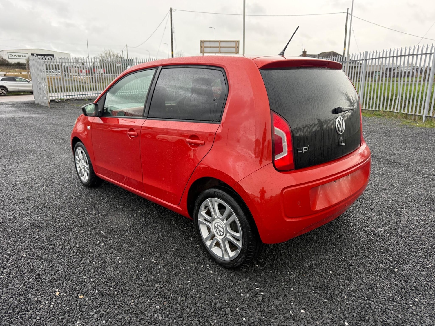 Used Volkswagen up! 2015 for sale - 77679775: Photo 5