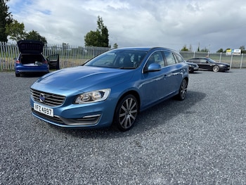 Used Volvo V60 2015 for sale - 75632539: Photo