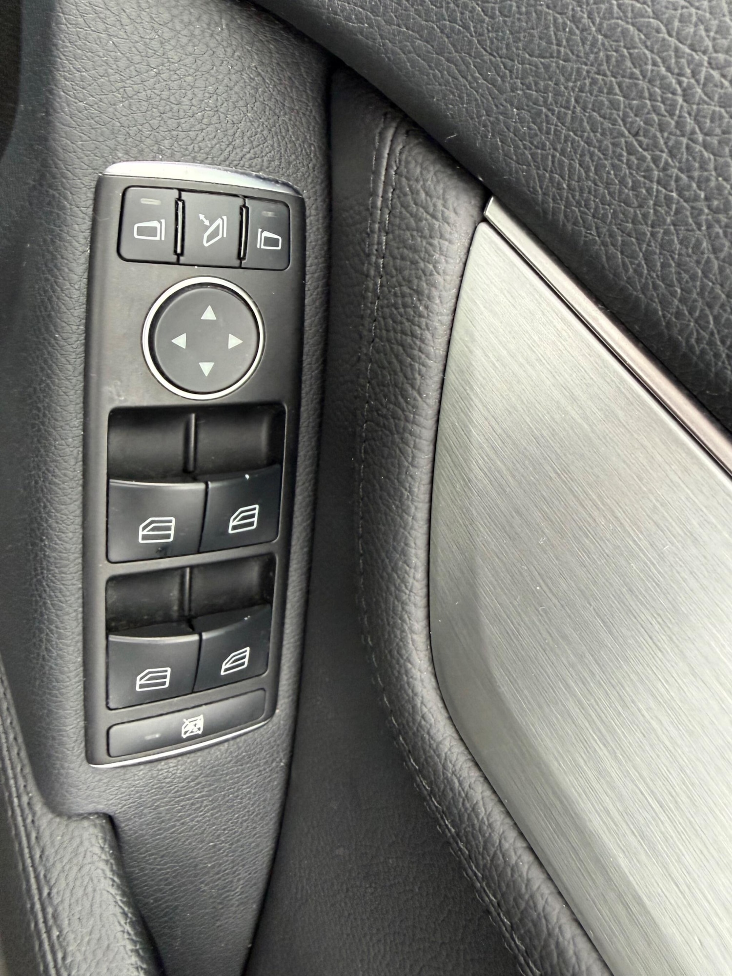 Used Mercedes-Benz C Class 2013 for sale - 77457923: Photo 17