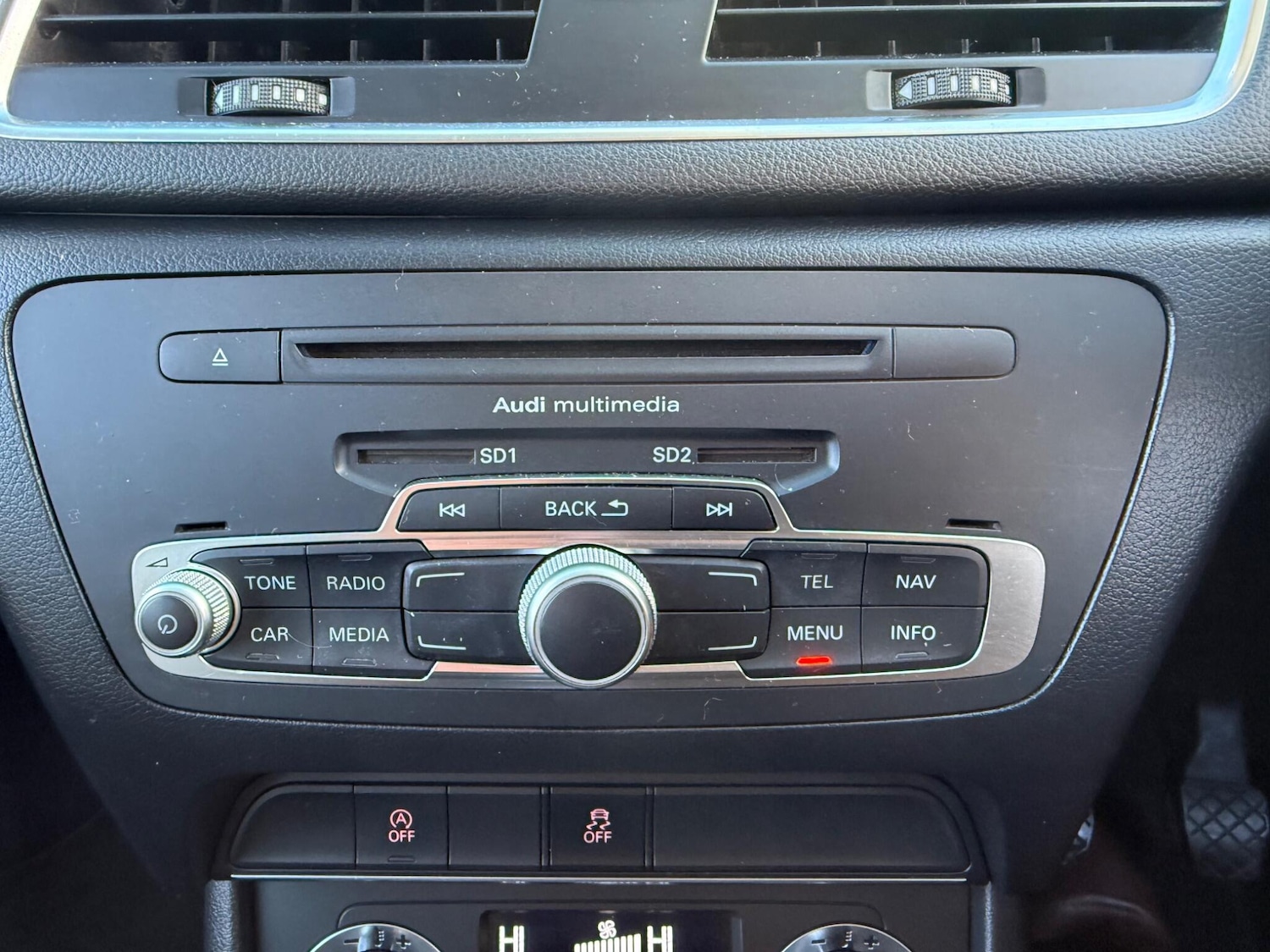 Used Audi Q3 2012 for sale - 76953894: Photo 12