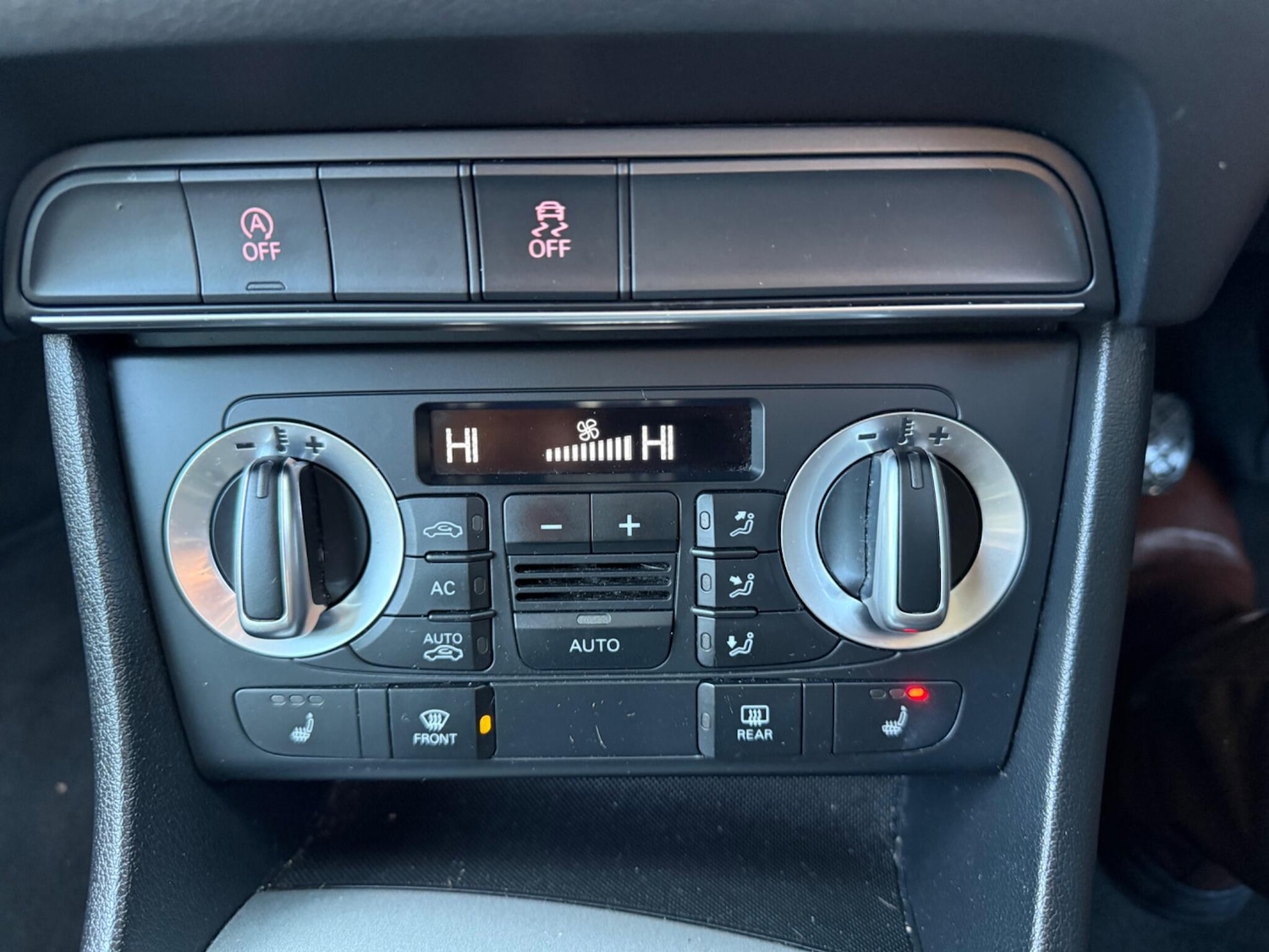 Used Audi Q3 2012 for sale - 76953894: Photo 13