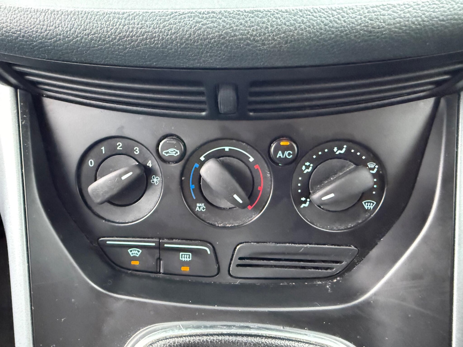 Used Ford C-Max 2014 for sale - 77389120: Photo 16