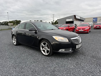 Vauxhall - Insignia