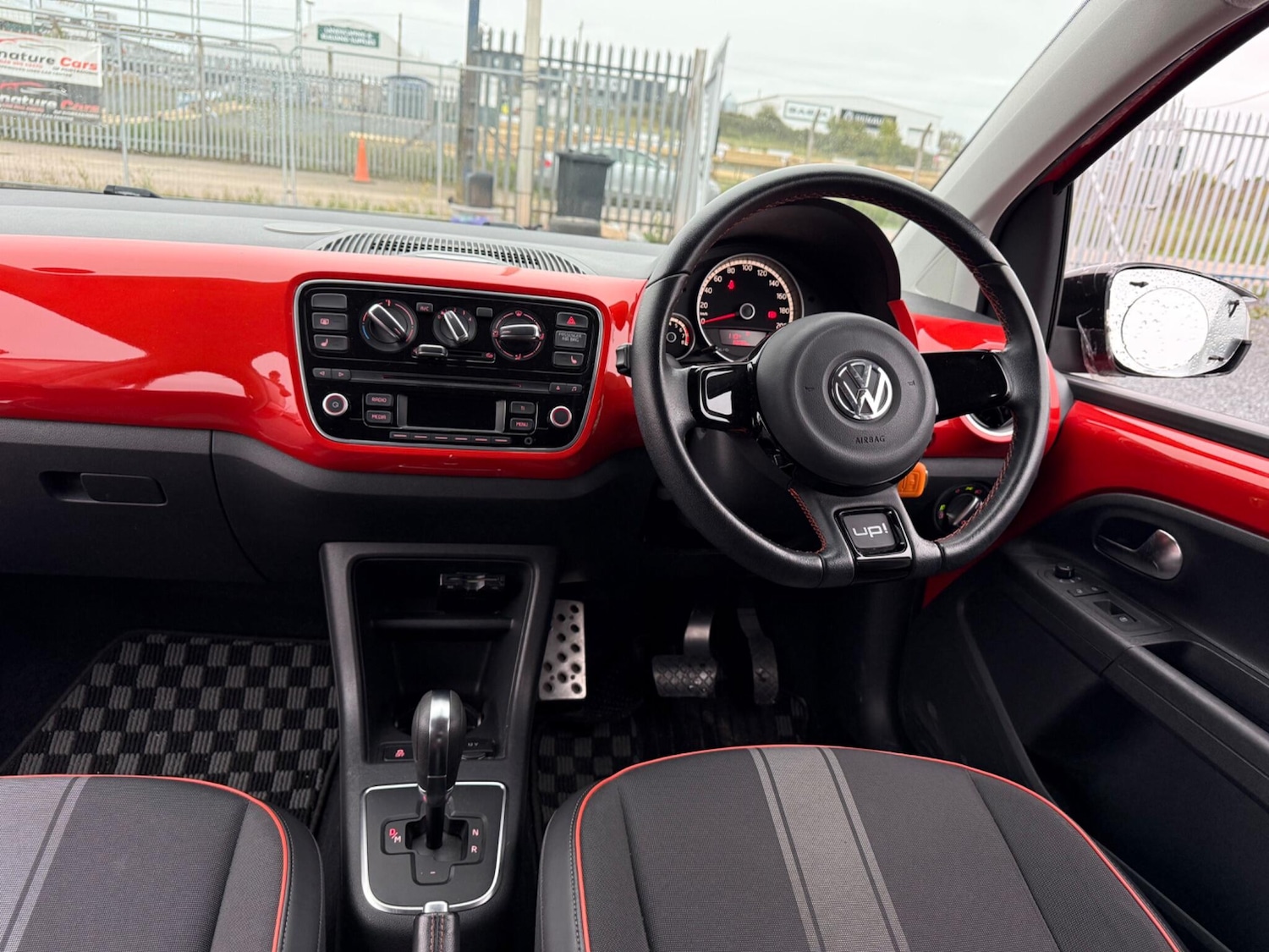 Used Volkswagen up! 2025 for sale - 76953855: Photo 10