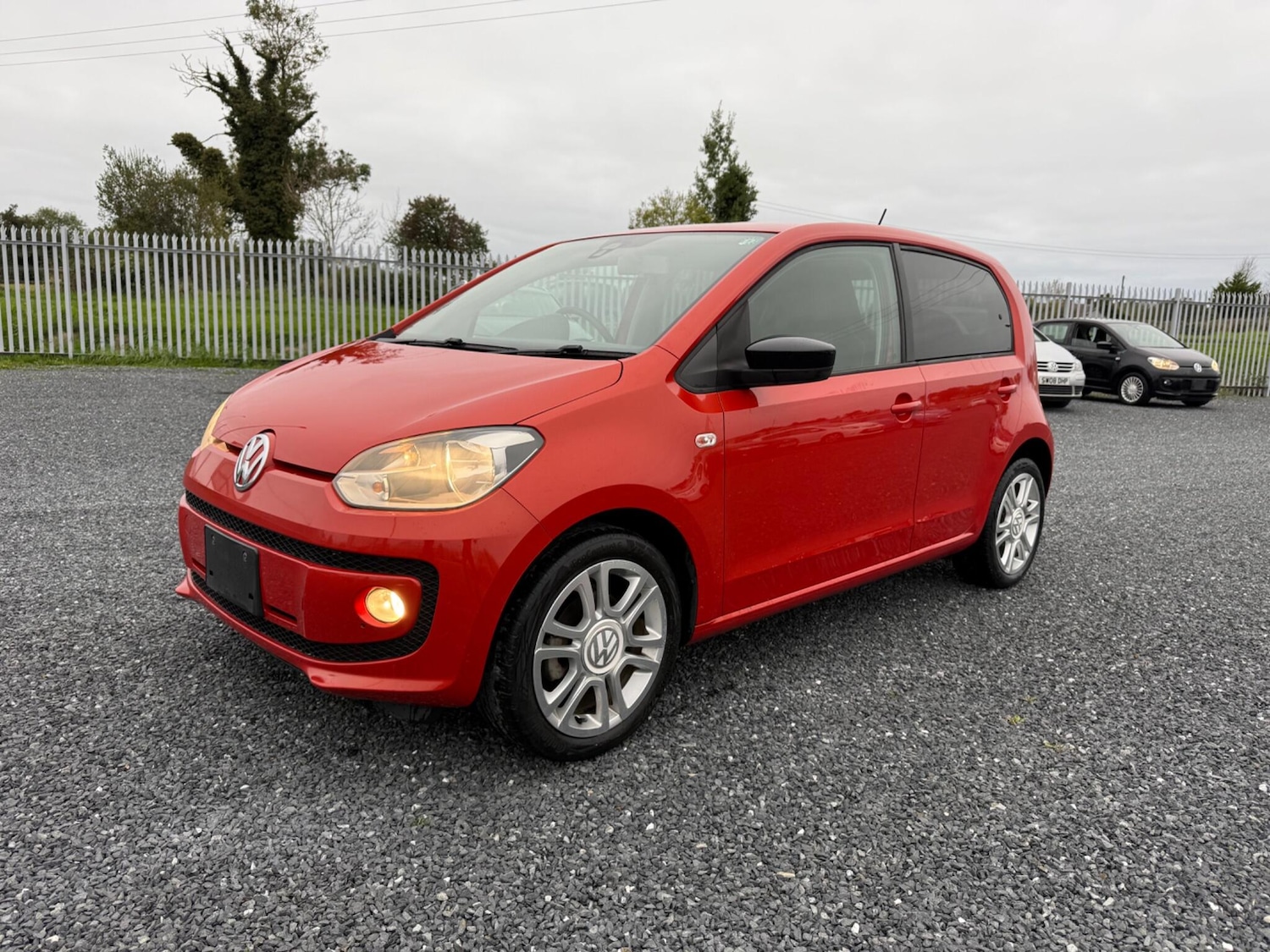 Used Volkswagen up! 2025 for sale - 76953855: Photo 3