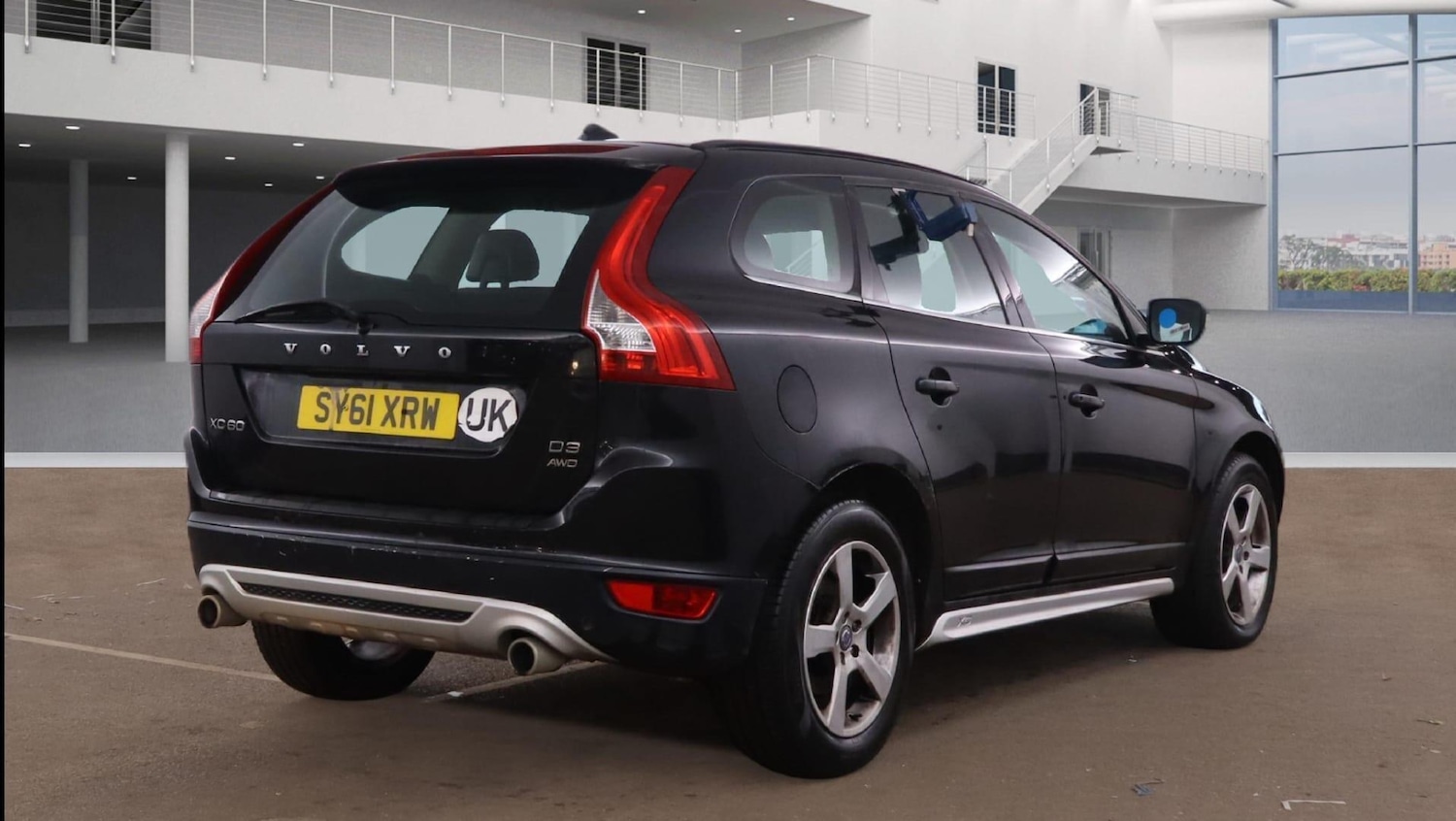Used Volvo XC60 2011 for sale - 77276781: Photo 3