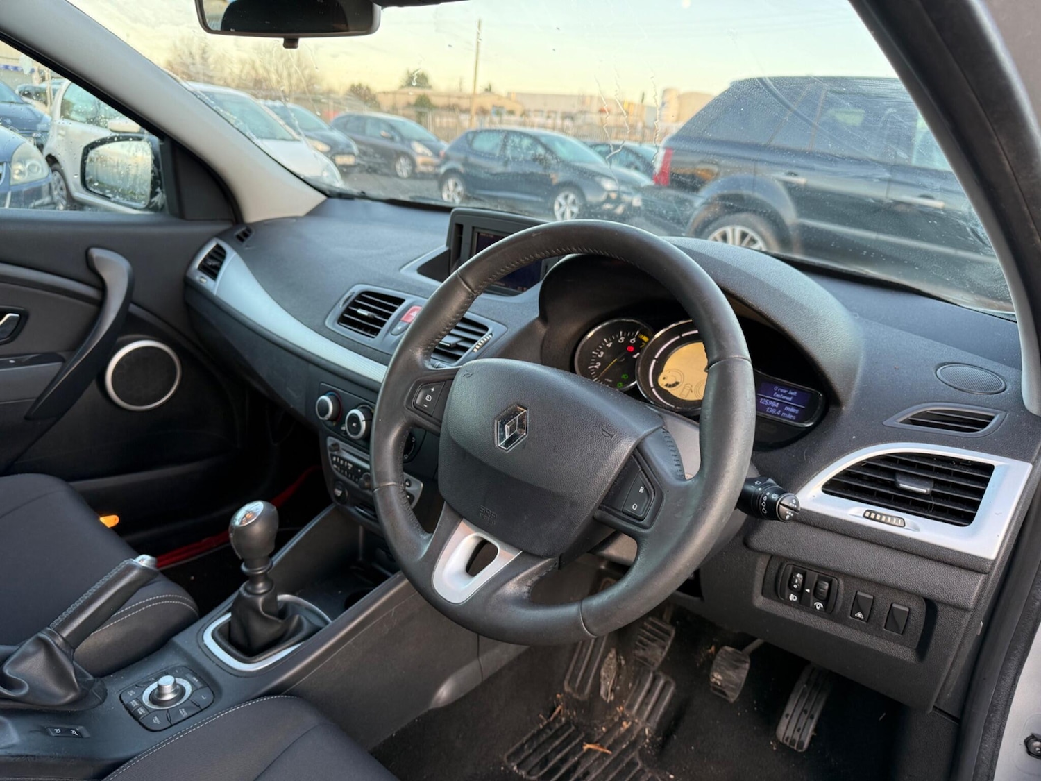 Used Renault Megane 2010 for sale - 76953897: Photo 10