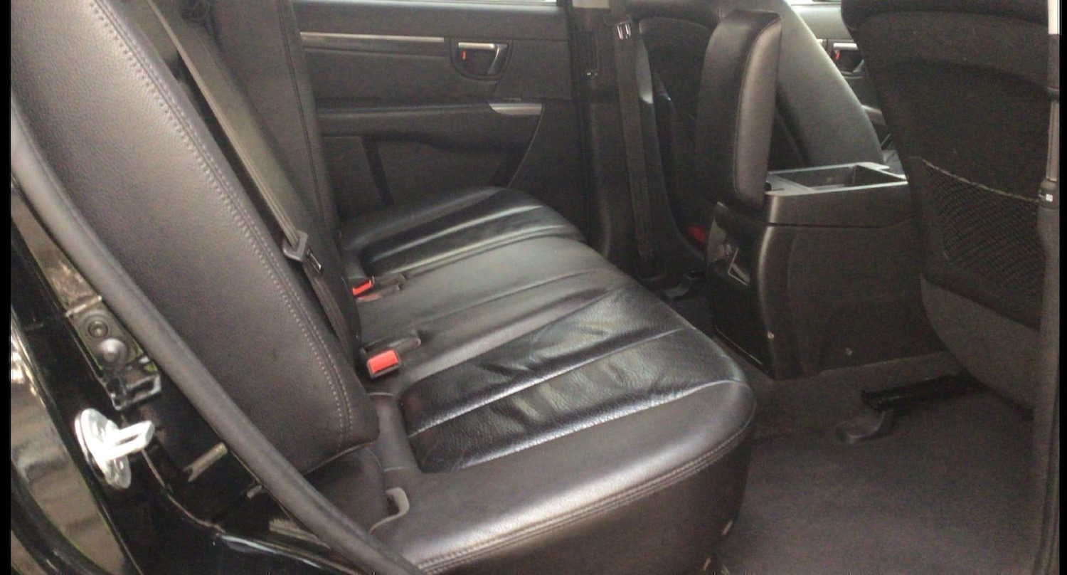 Used Hyundai Santa Fe 2011 for sale - 77281179: Photo 10