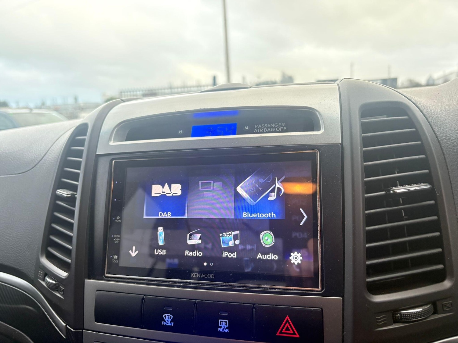 Used Hyundai Santa Fe 2011 for sale - 77281179: Photo 14