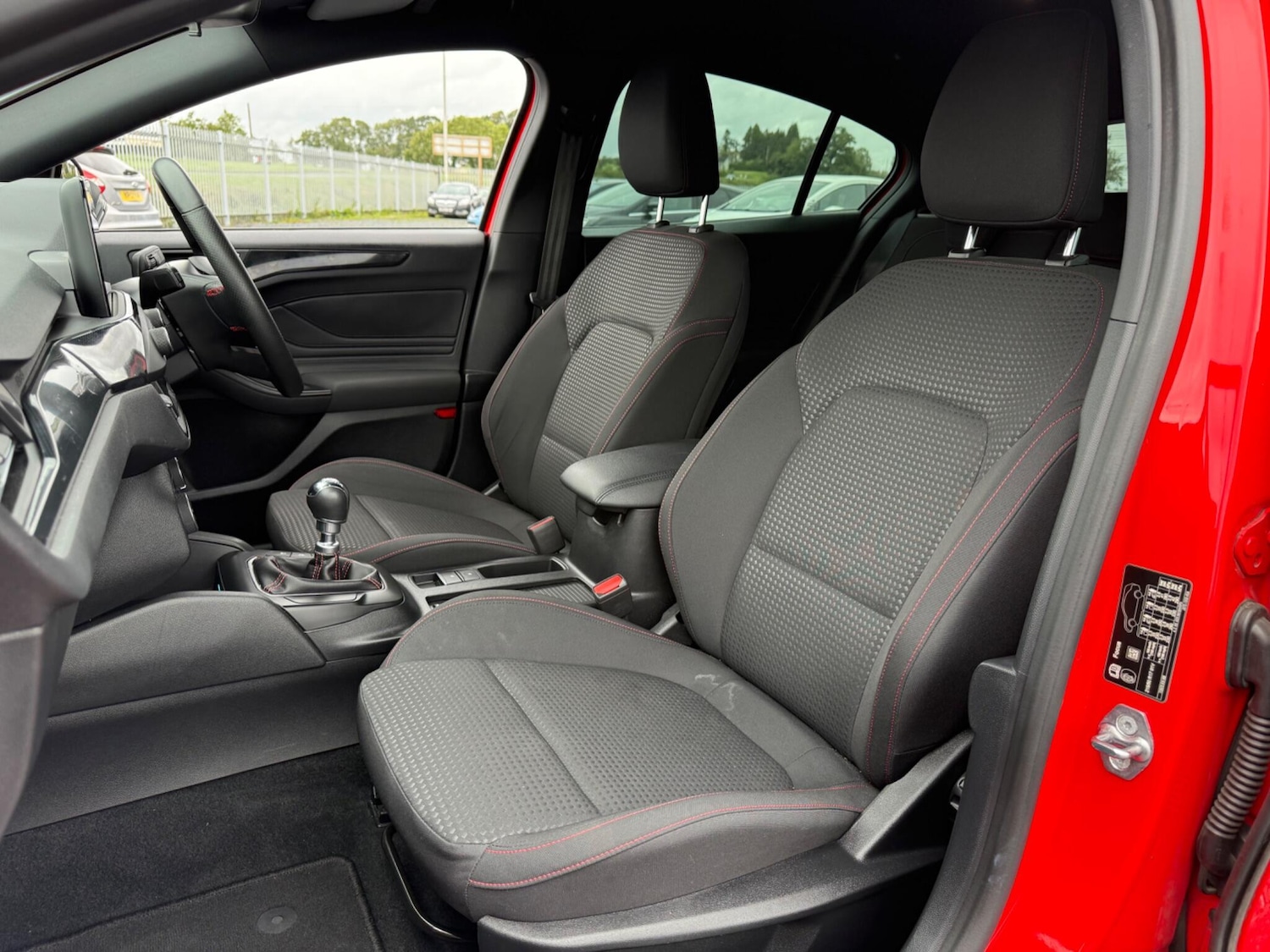 Used Ford Focus 2020 for sale - 76953846: Photo 10