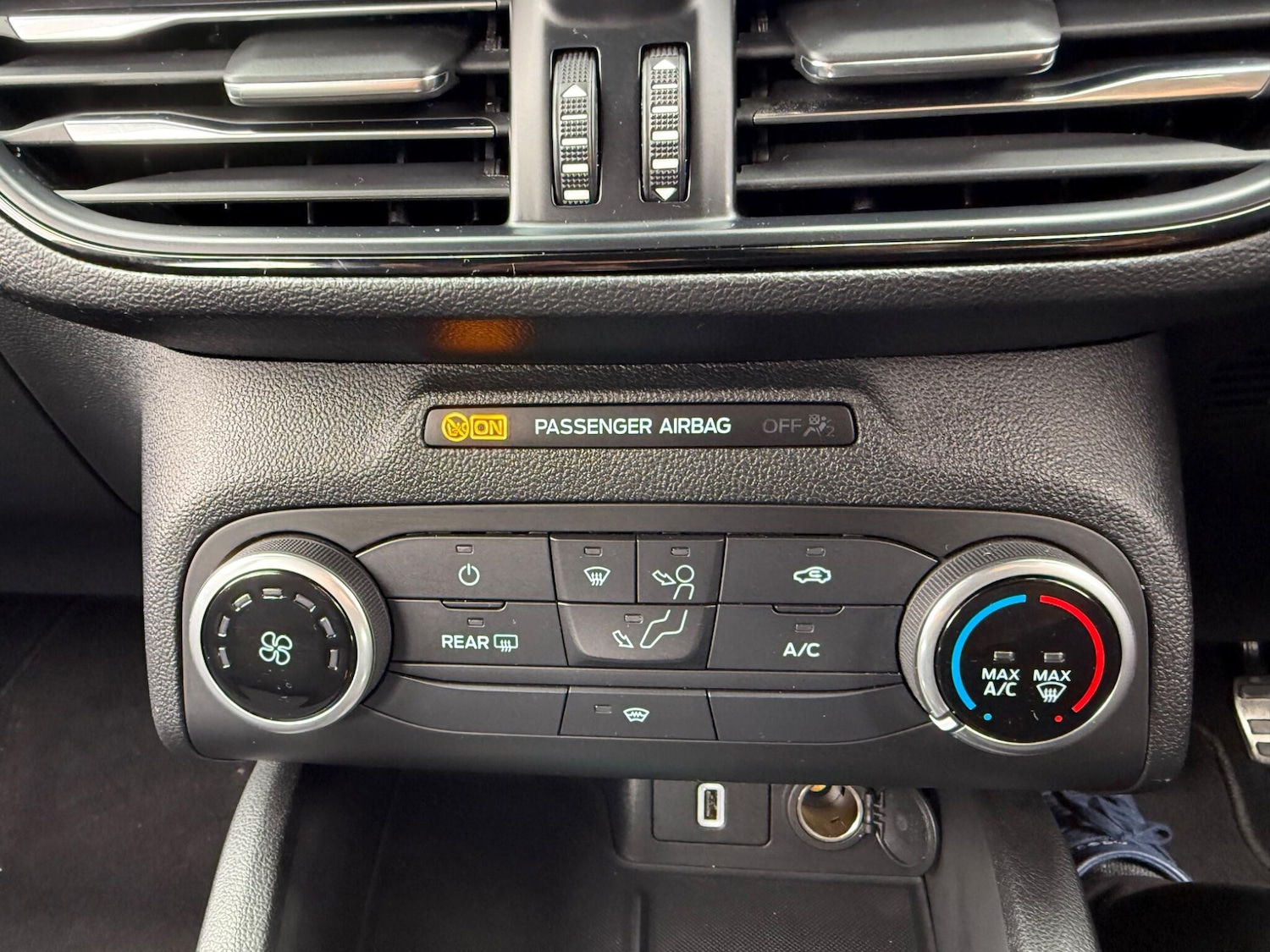 Used Ford Focus 2020 for sale - 76953846: Photo 16