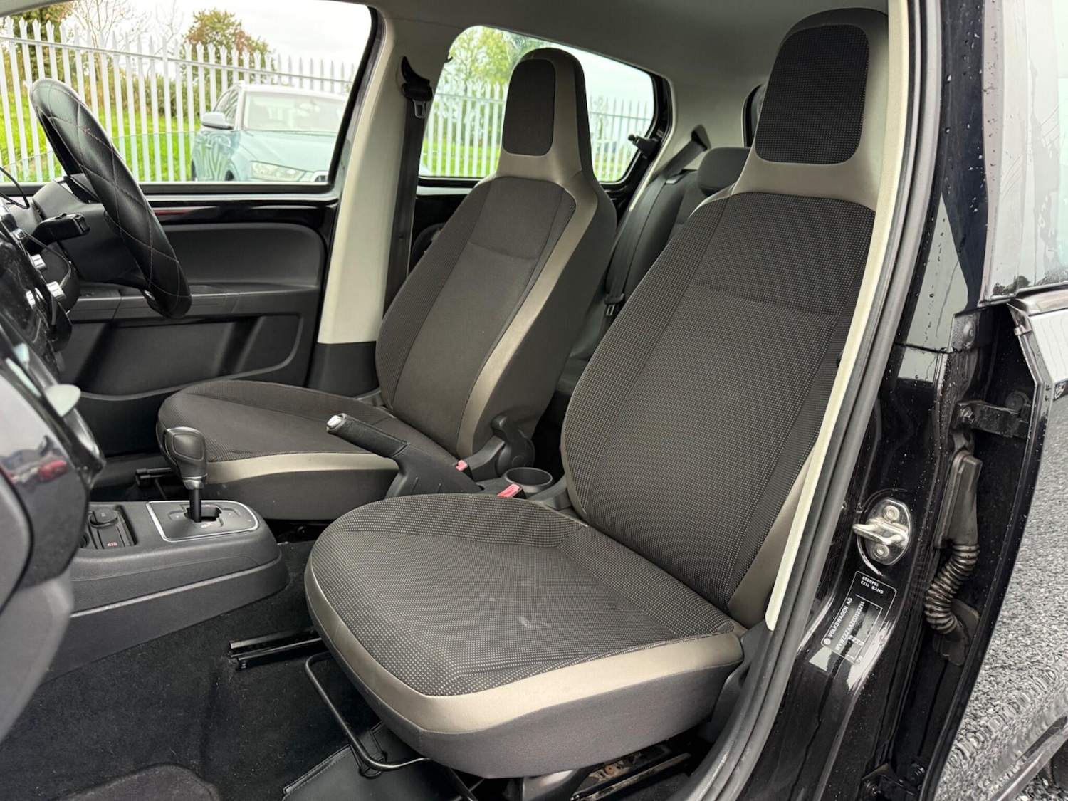 Used Volkswagen up! 2025 for sale - 76953874: Photo 10