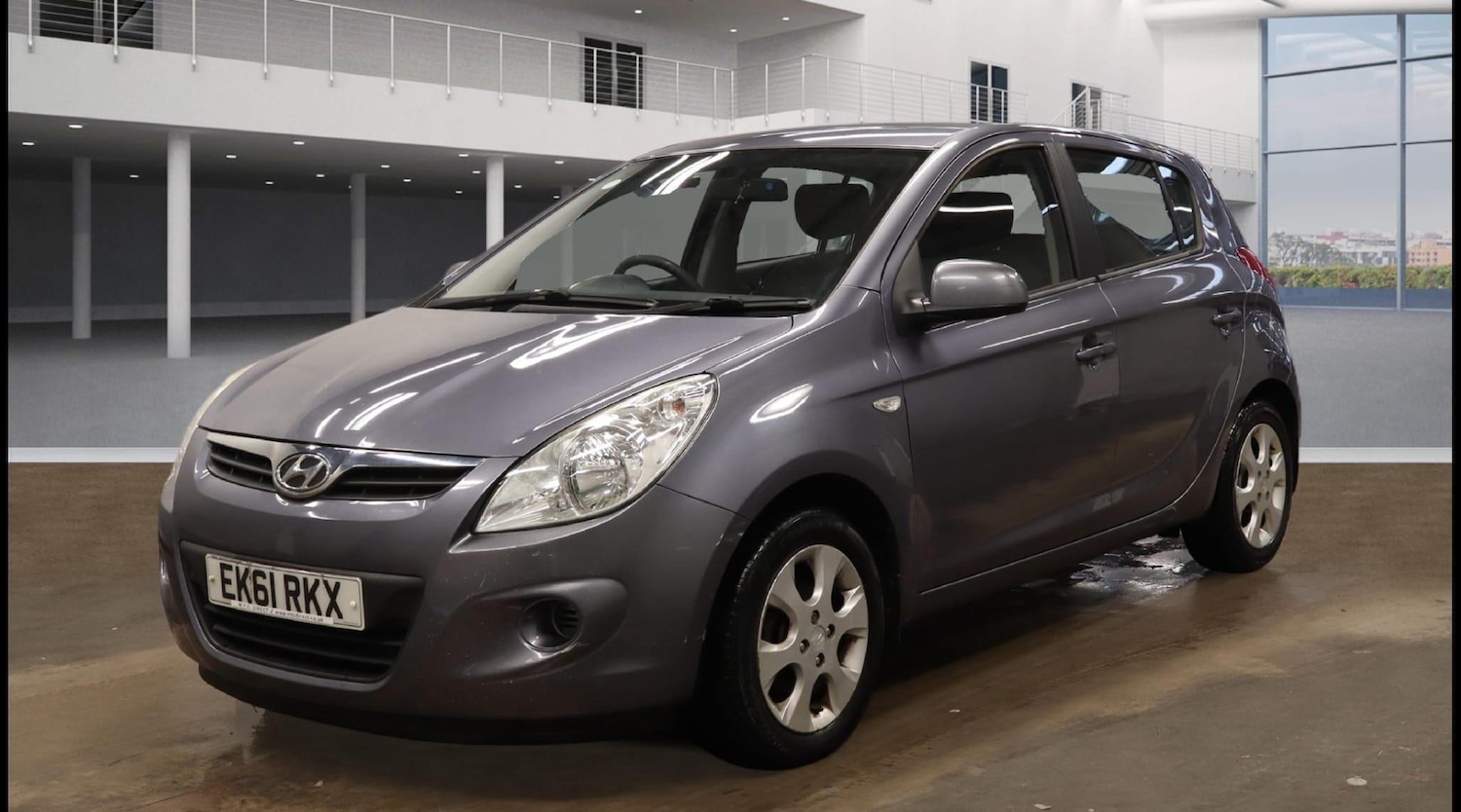 Used Hyundai i20 2011 for sale - 77283143: Photo 2