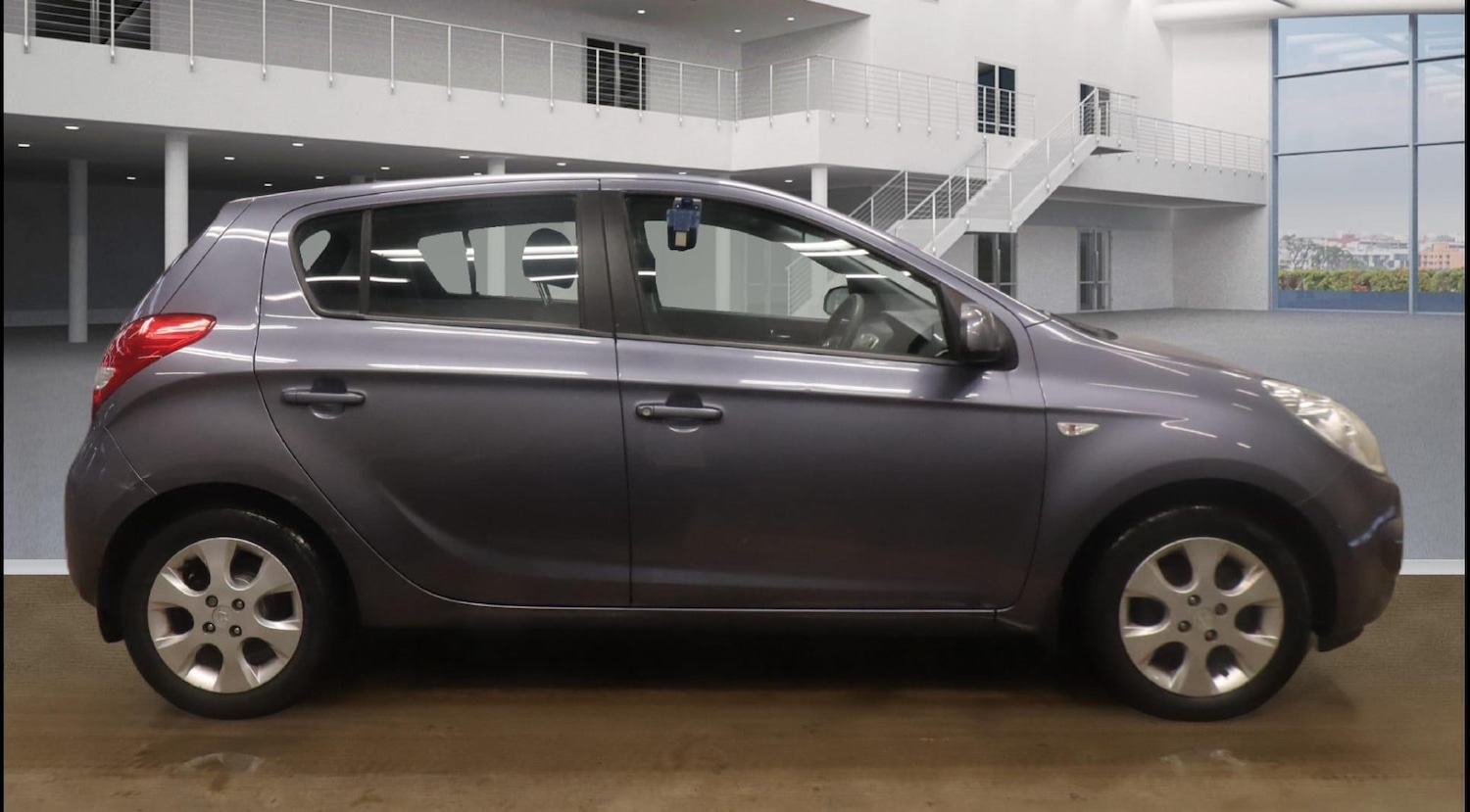 Used Hyundai i20 2011 for sale - 77283143: Photo 5