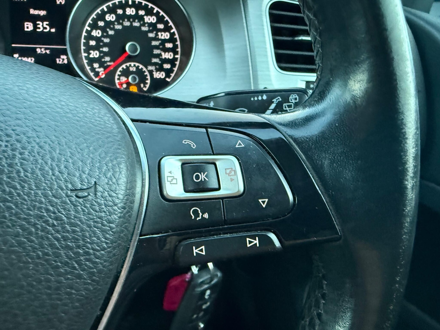 Used Volkswagen Golf 2014 for sale - 76953890: Photo 18