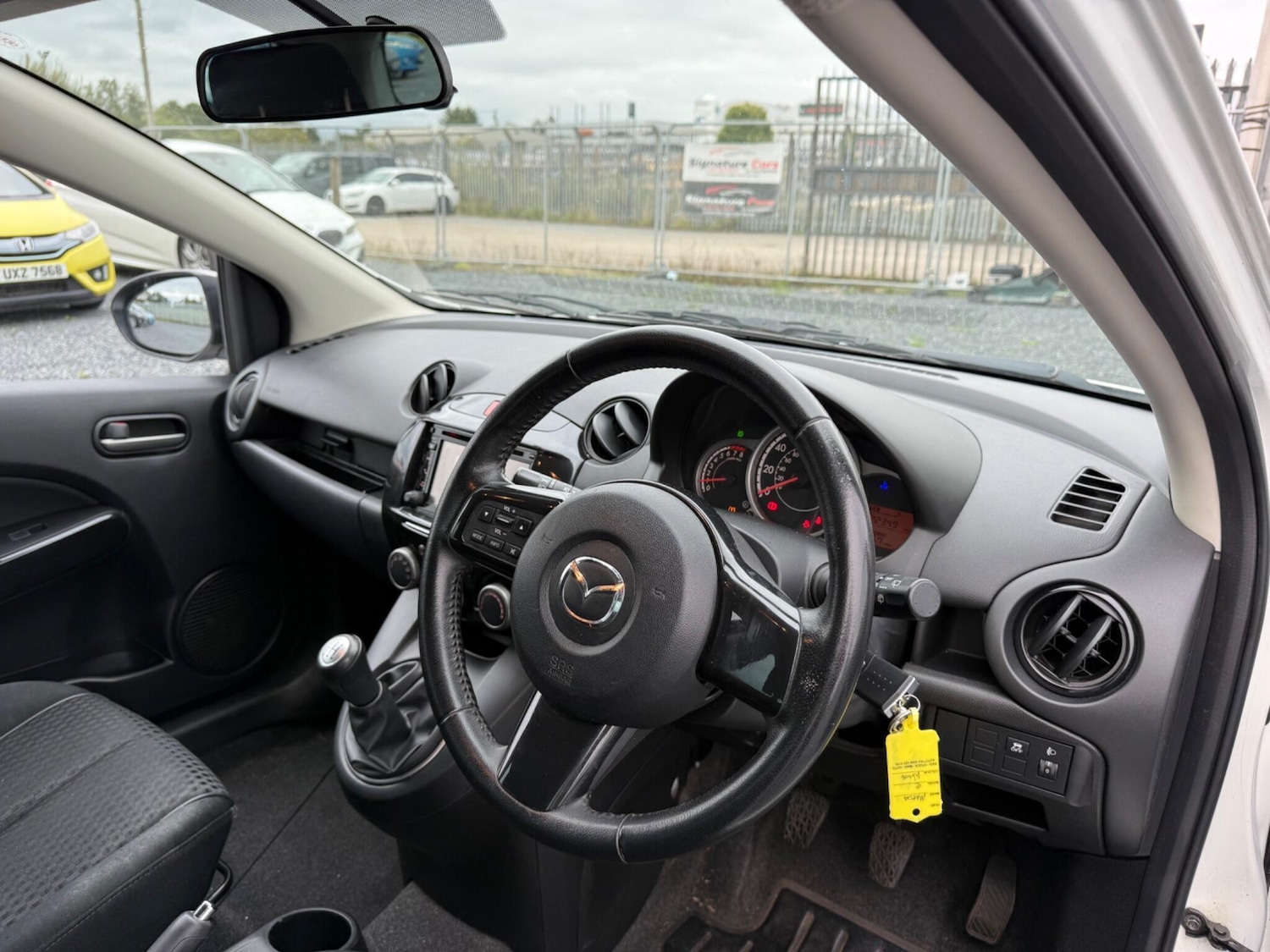 Used Mazda Mazda2 2015 for sale - 77276776: Photo 11