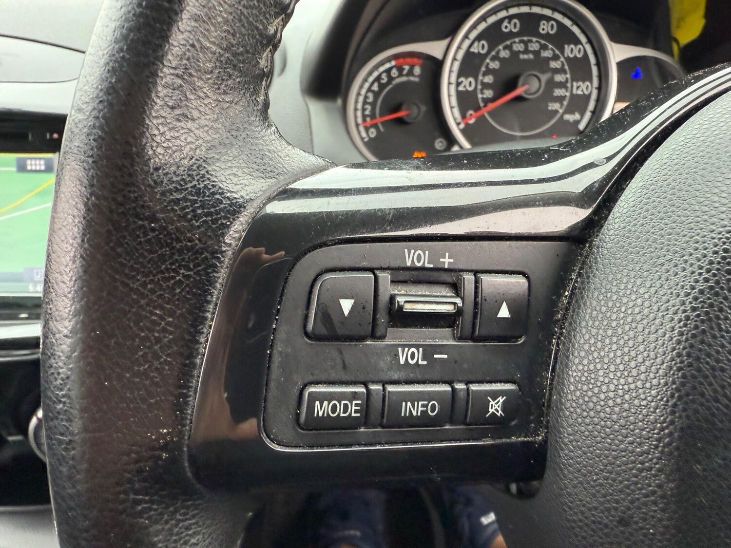 Used Mazda Mazda2 2015 for sale - 77276776: Photo 17