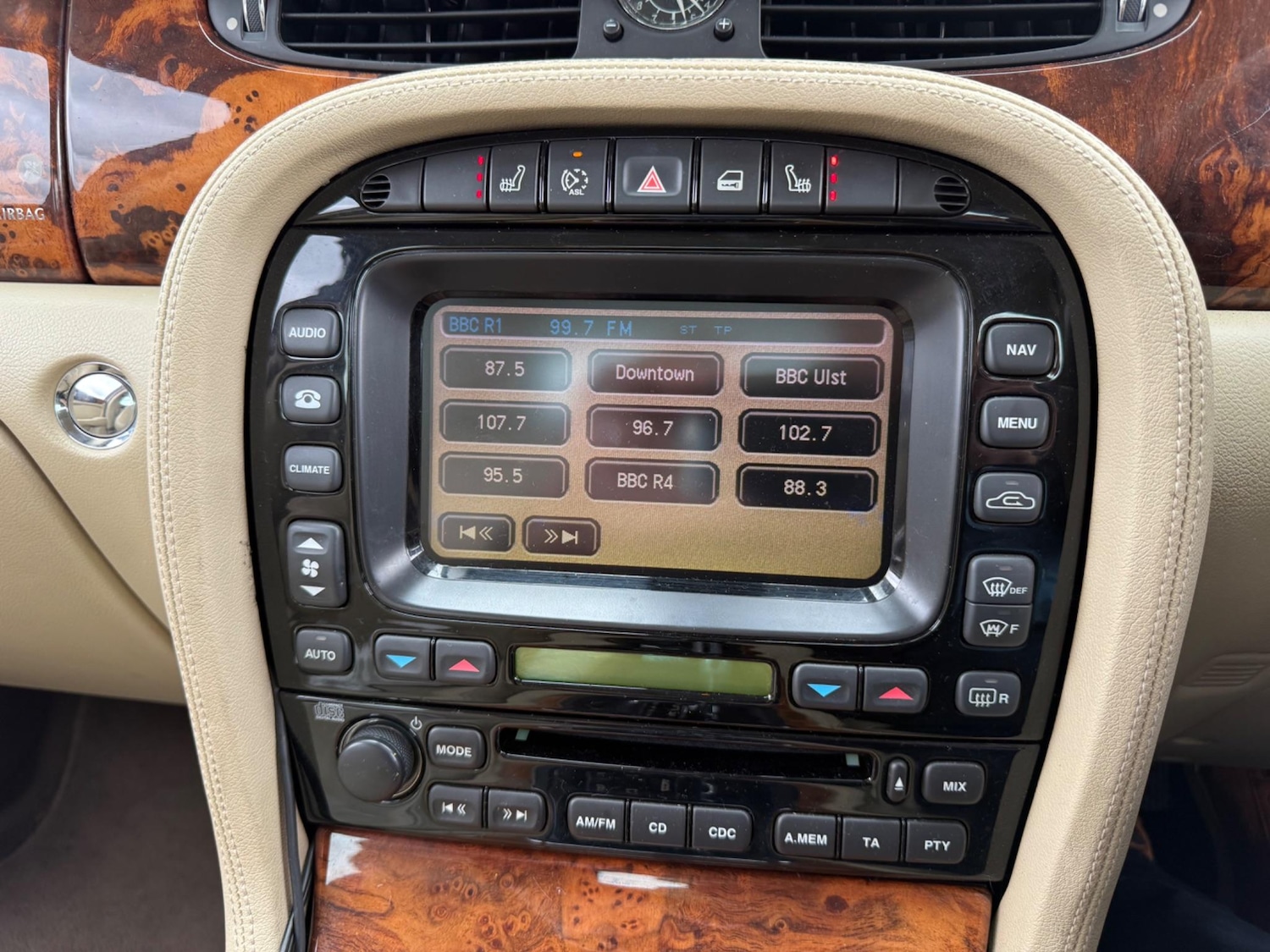 Used Jaguar XJ 2005 for sale - 76953841: Photo 13