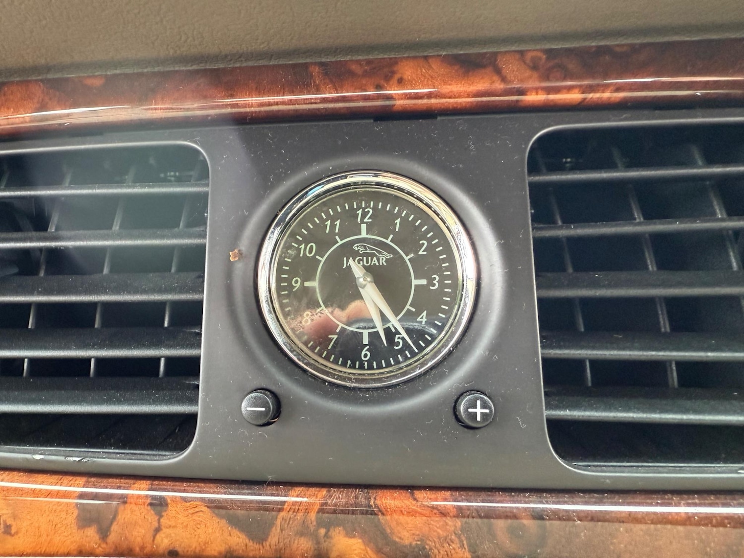 Used Jaguar XJ 2005 for sale - 76953841: Photo 19