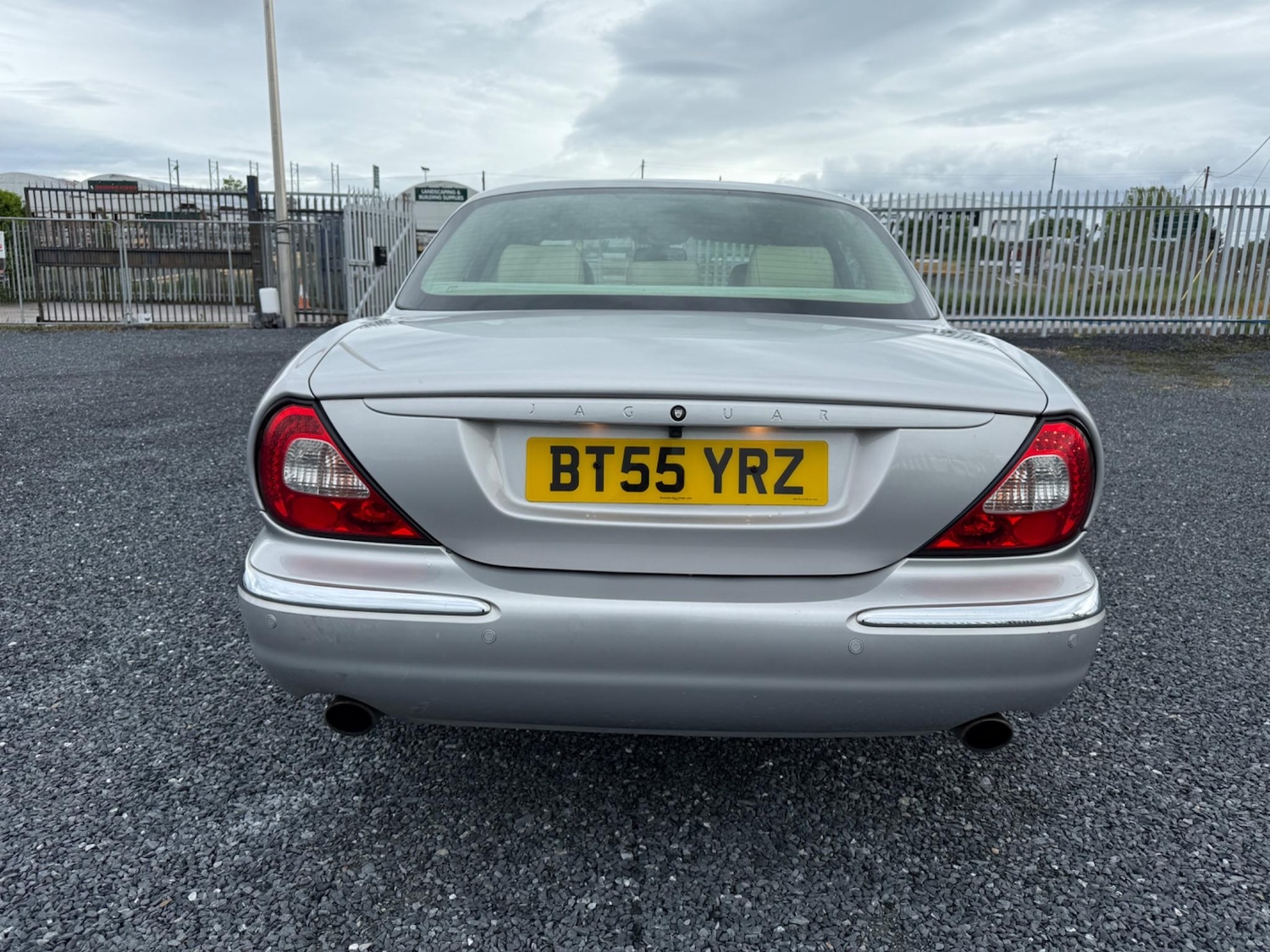 Used Jaguar XJ 2005 for sale - 76953841: Photo 6