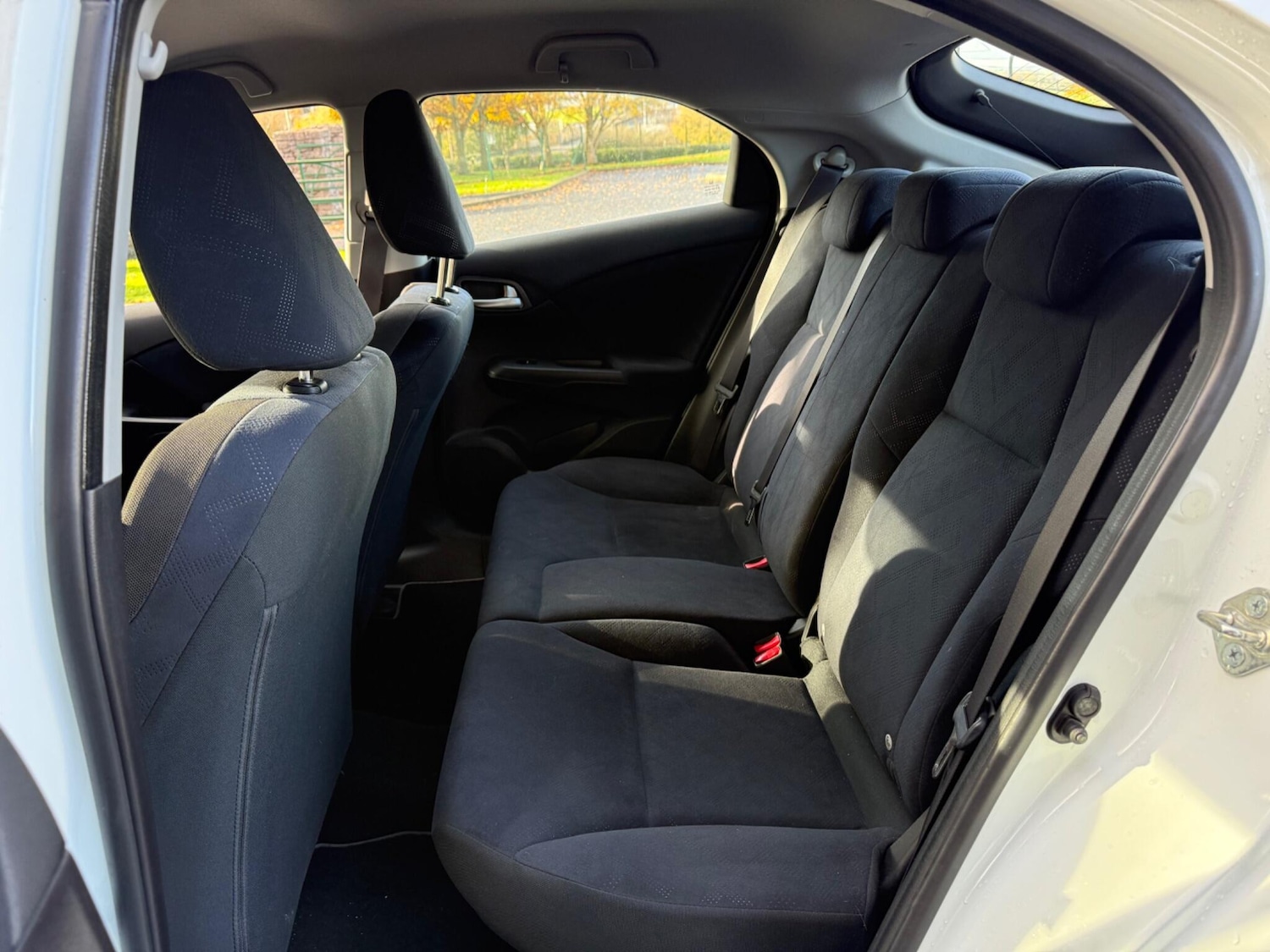 Used Honda Civic 2013 for sale - 76953872: Photo 12