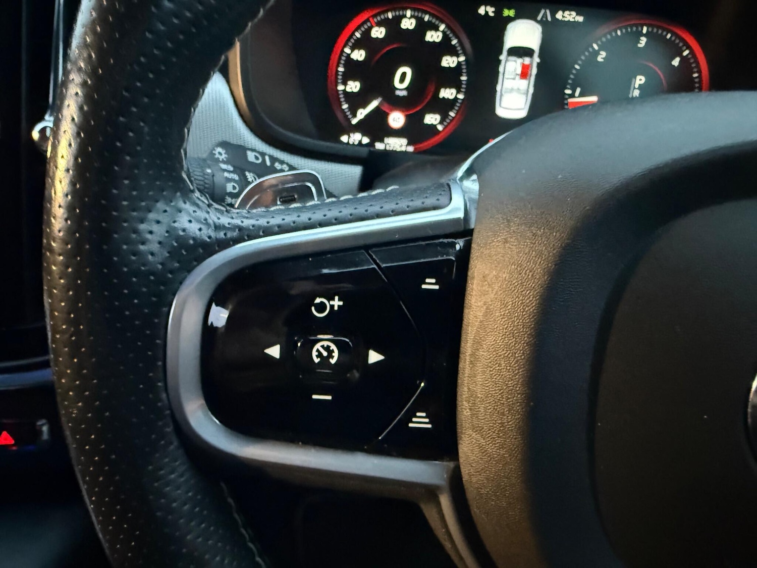 Used Volvo S90 2017 for sale - 77460412: Photo 17