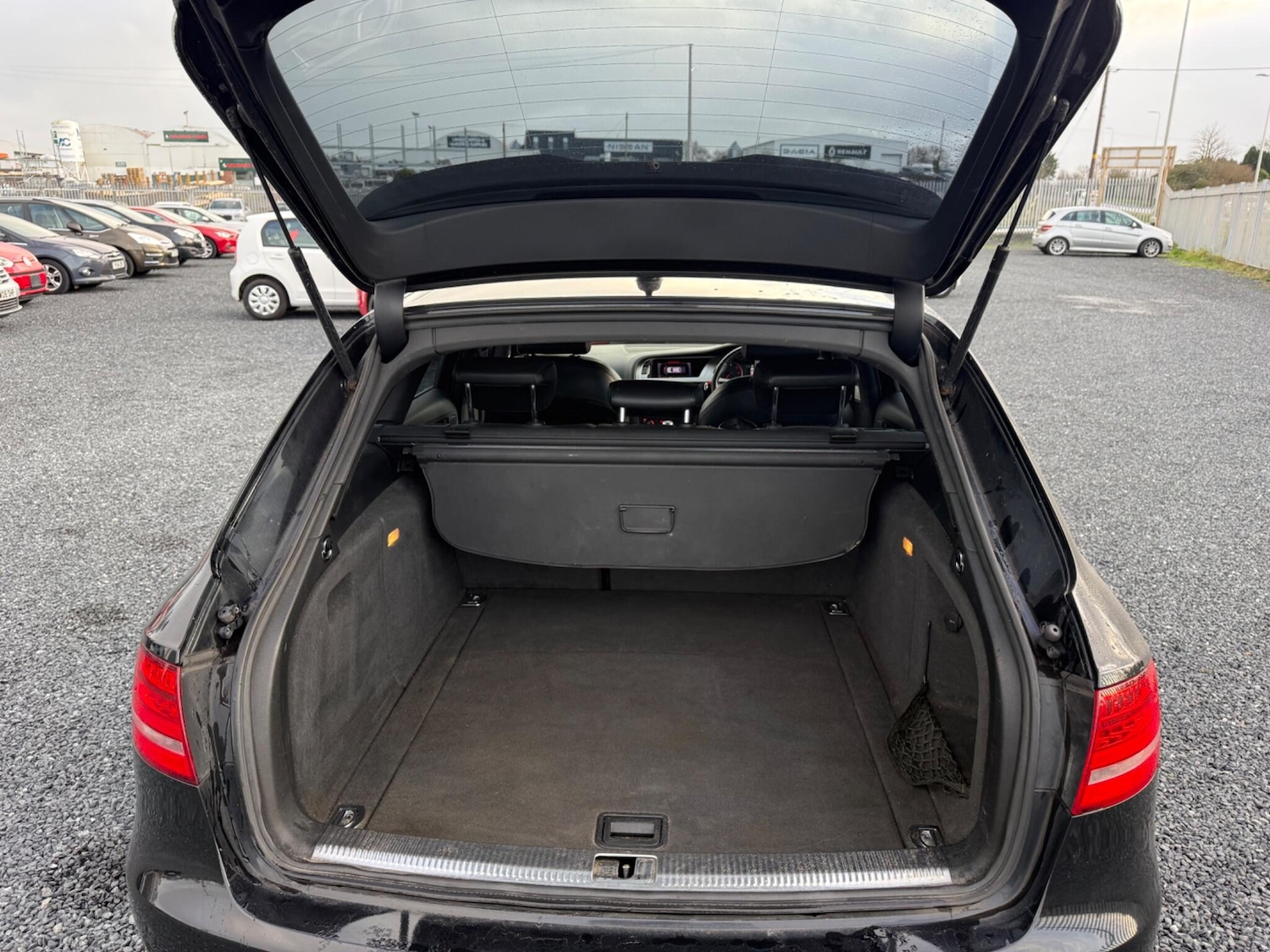 Used Audi A4 2011 for sale - 77013969: Photo 13