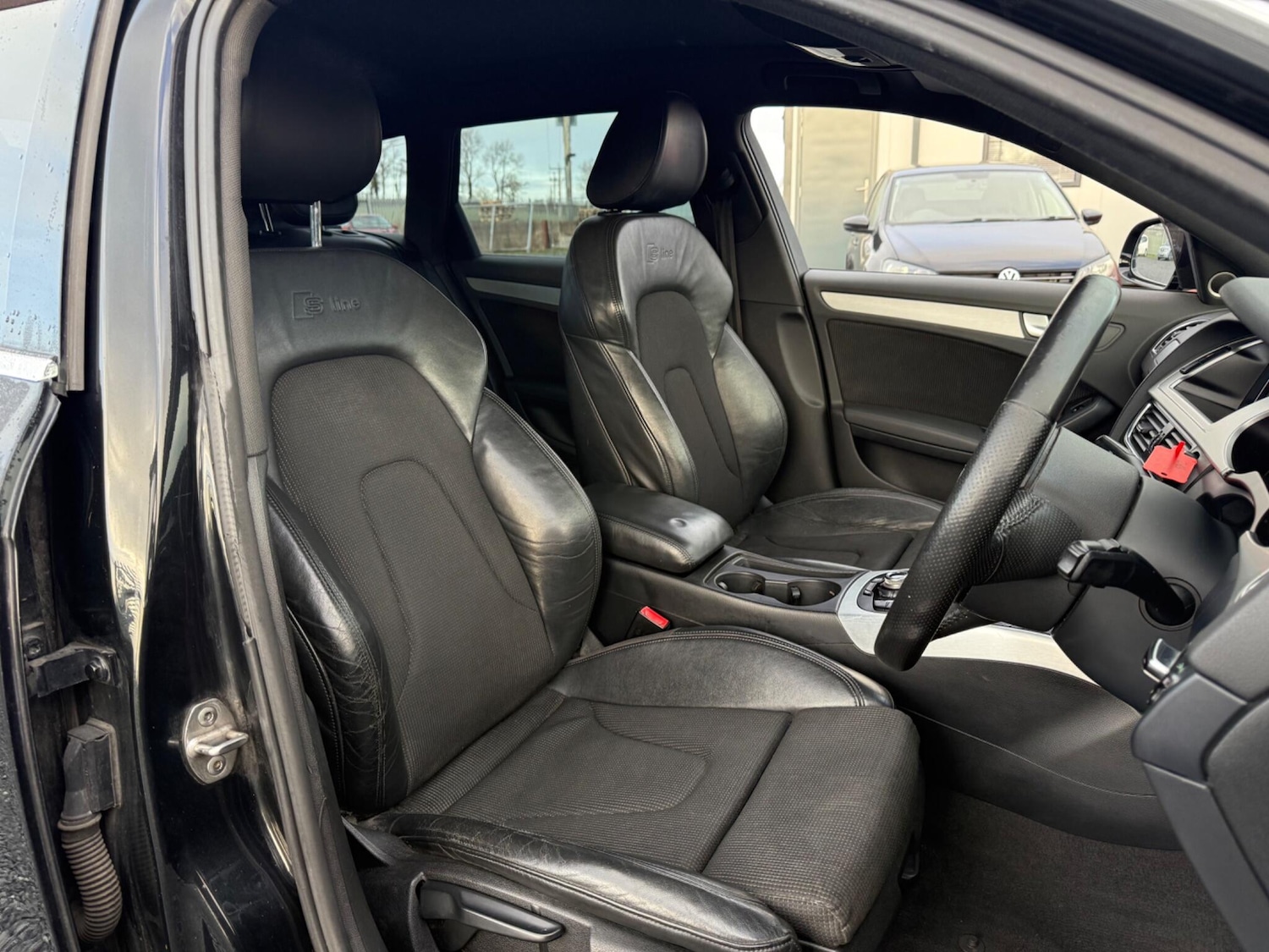 Used Audi A4 2011 for sale - 77013969: Photo 9