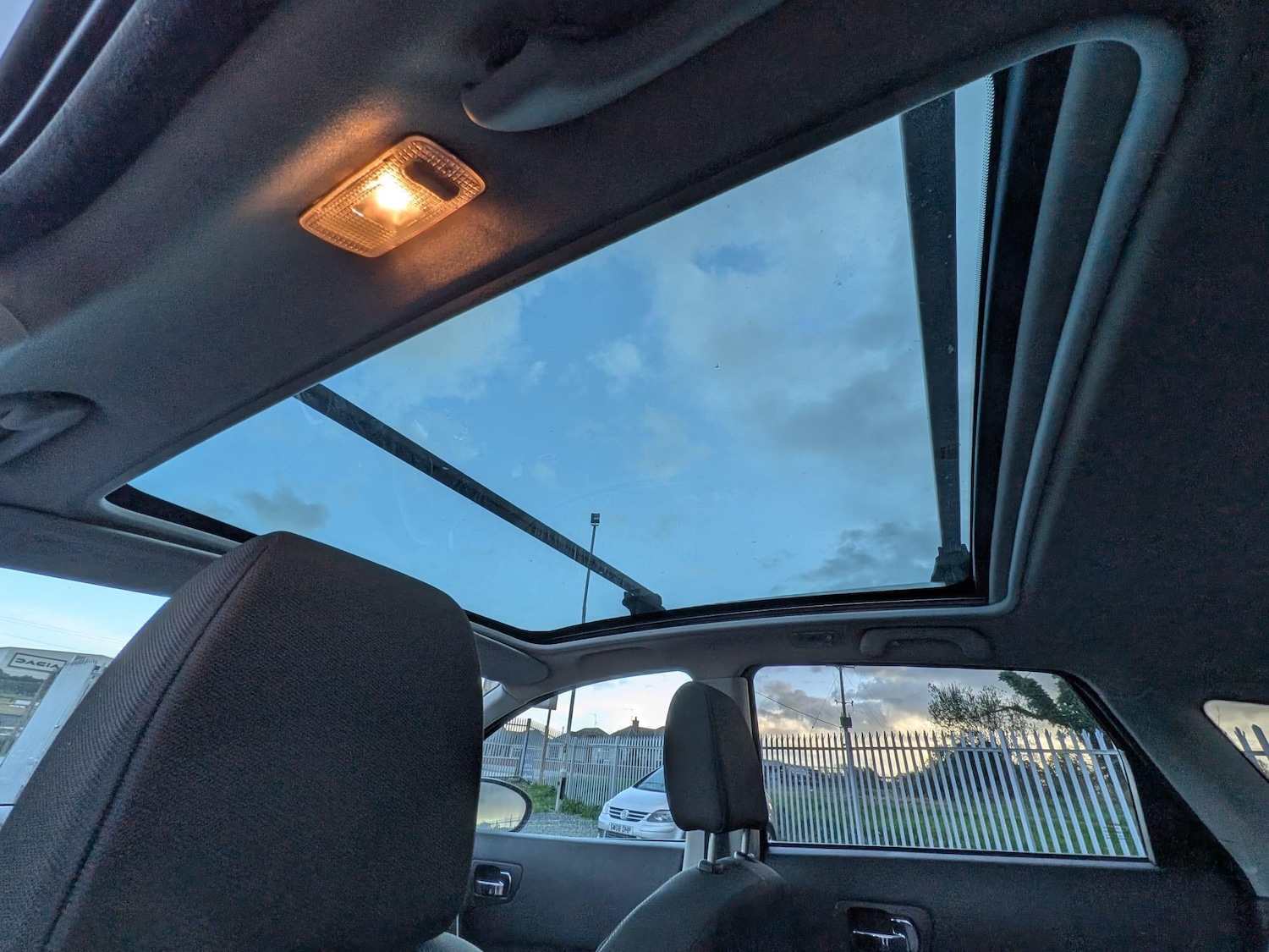 Used Nissan Qashqai 2012 for sale - 77276740: Photo 14