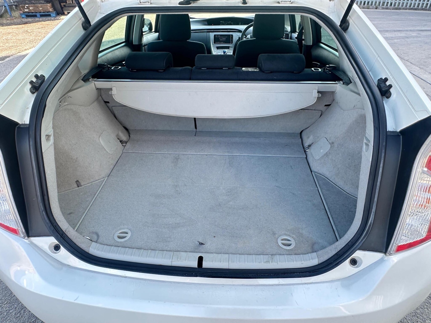 Used Toyota Prius 2025 for sale - 76953885: Photo 11