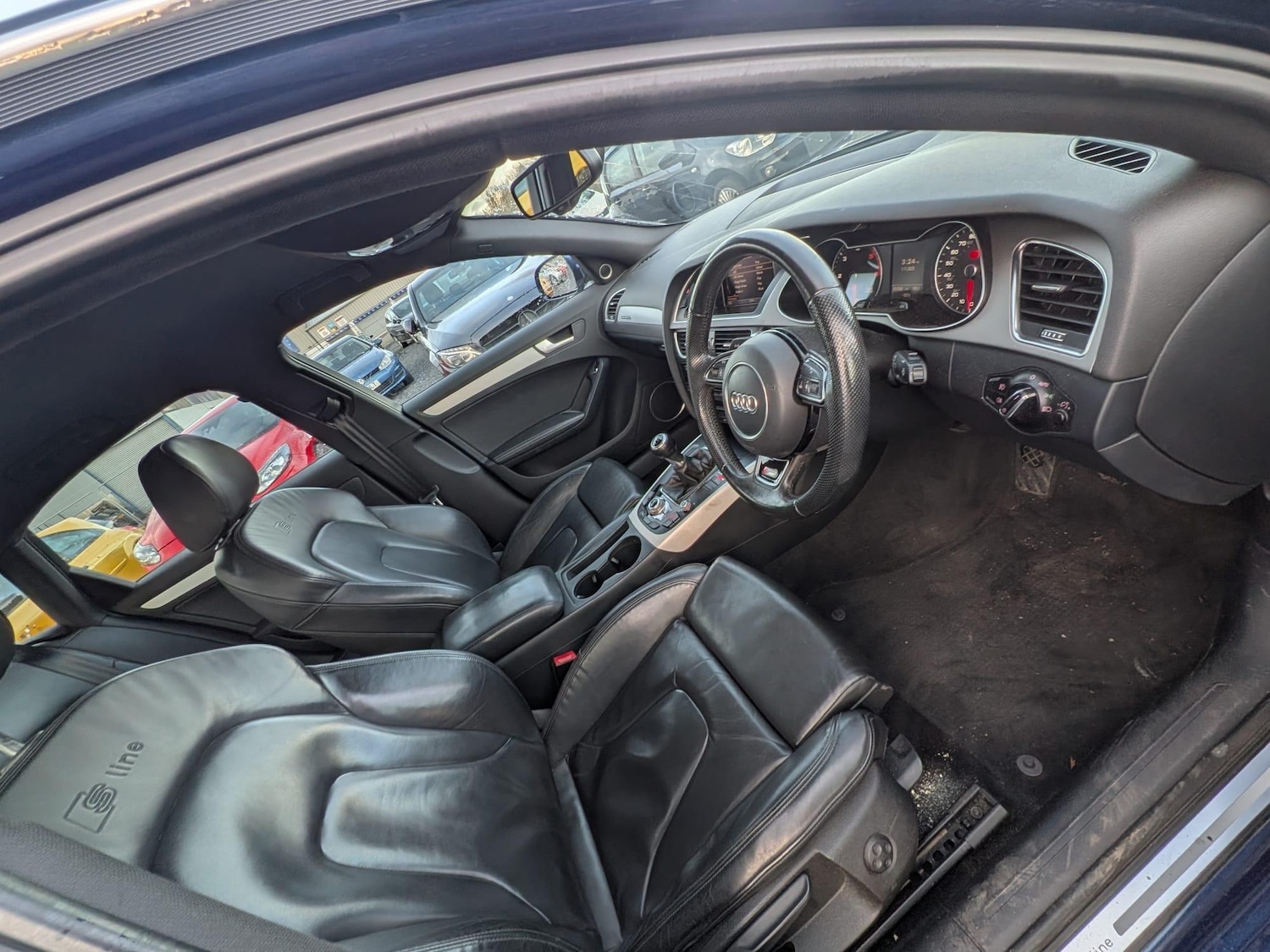 Used Audi A4 2013 for sale - 77018439: Photo 14