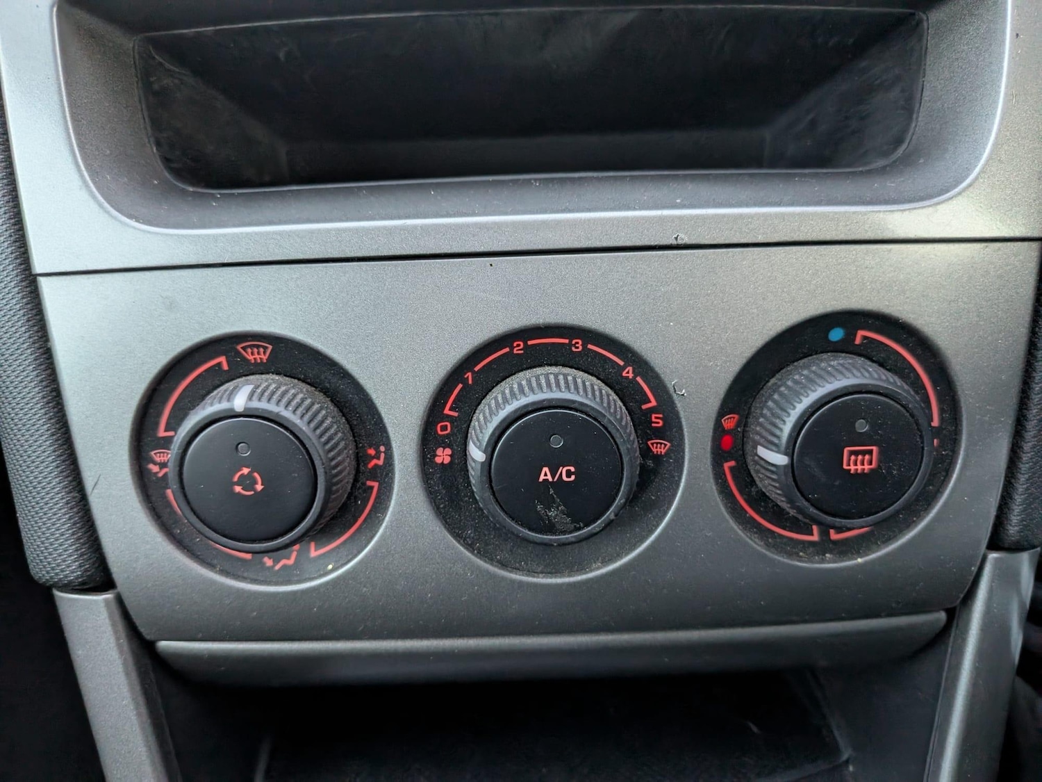 Used Peugeot 308 2012 for sale - 76953883: Photo 17