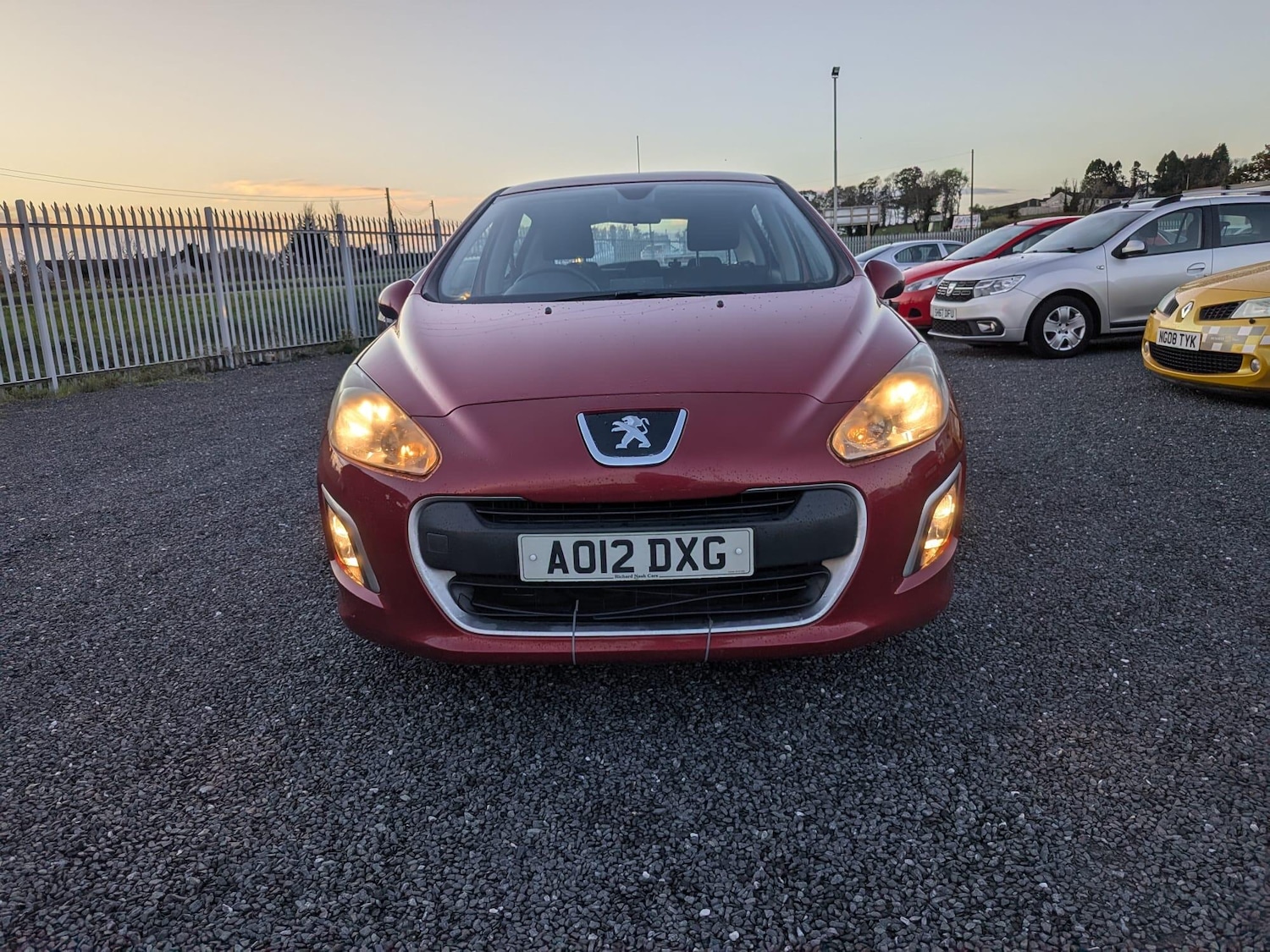 Used Peugeot 308 2012 for sale - 76953883: Photo 2