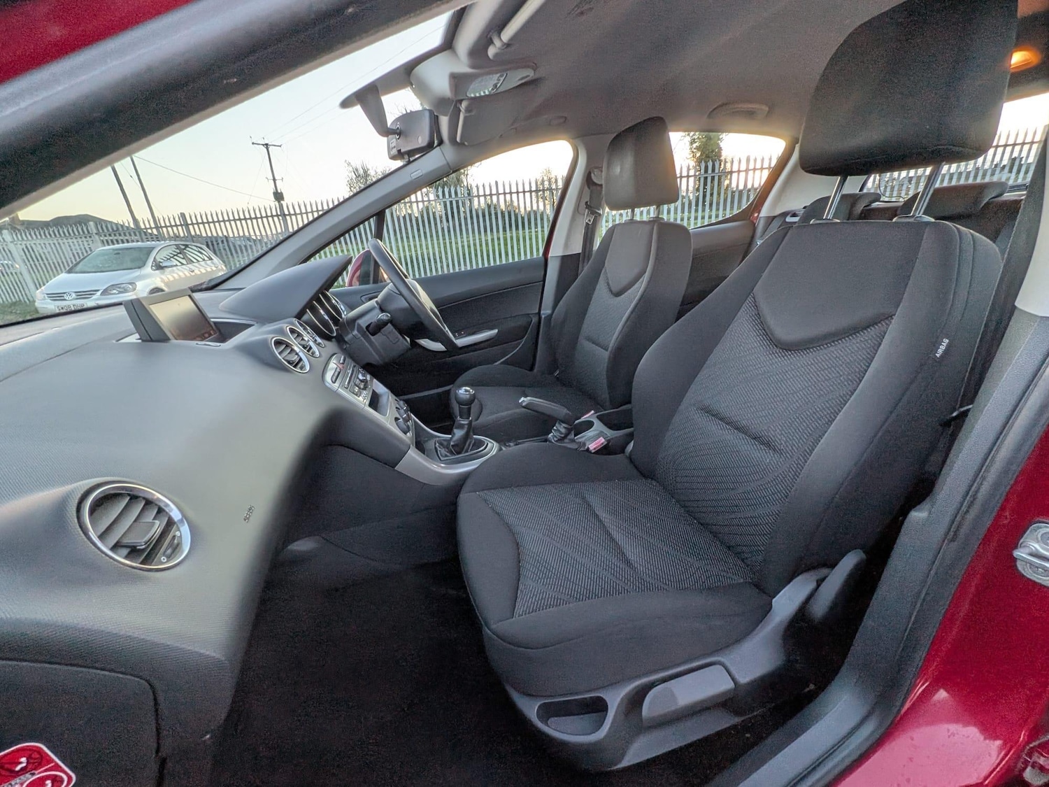 Used Peugeot 308 2012 for sale - 76953883: Photo 7