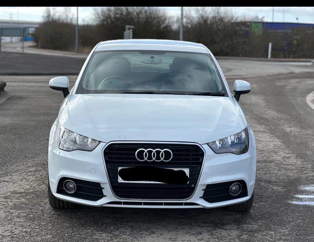 Used Audi A1 2011 for sale - 77685891: Photo 2